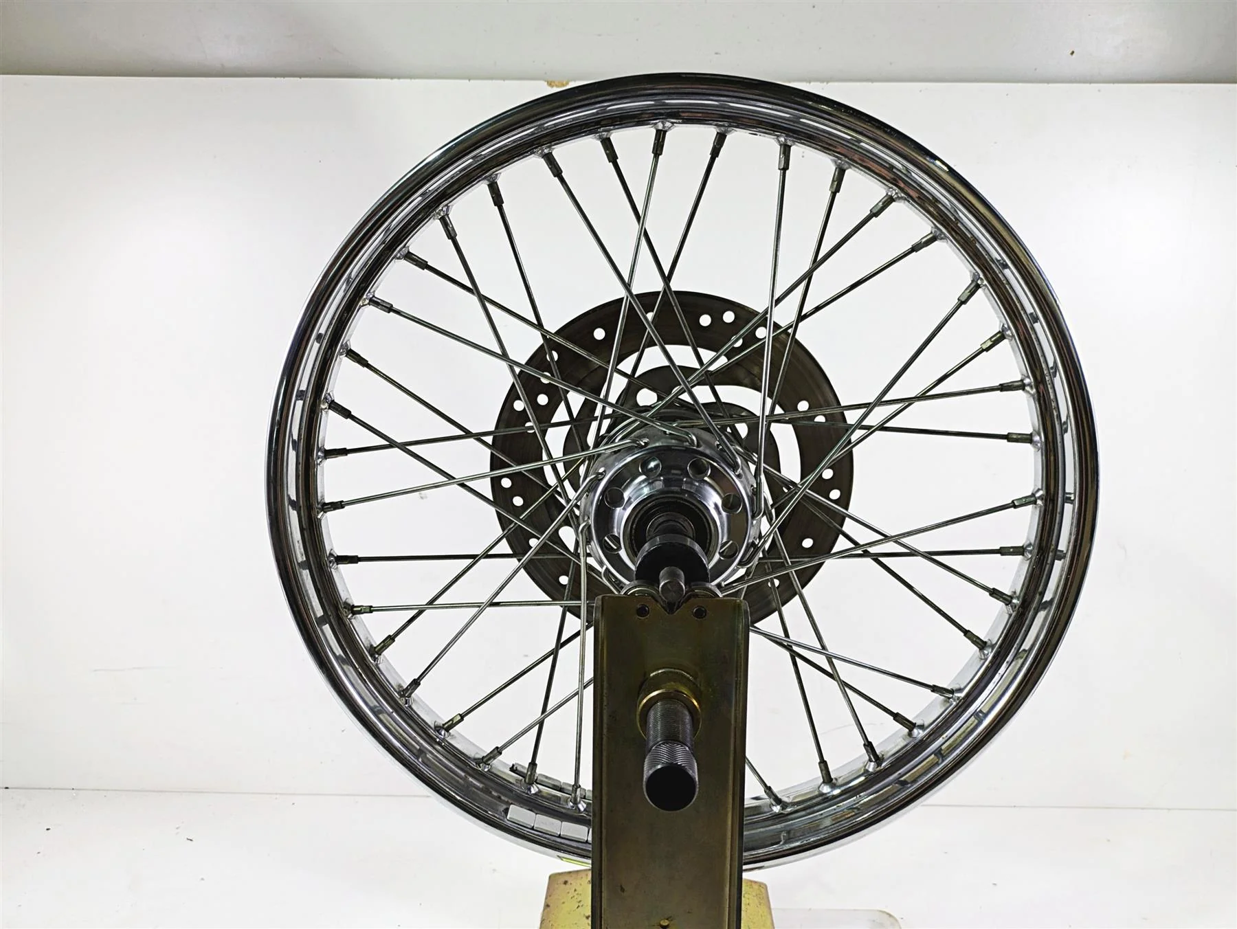 2003 Harley Softail FXSTDI Deuce 100th Straight 21x2.15 Front Wheel 43662-80B - Image 5
