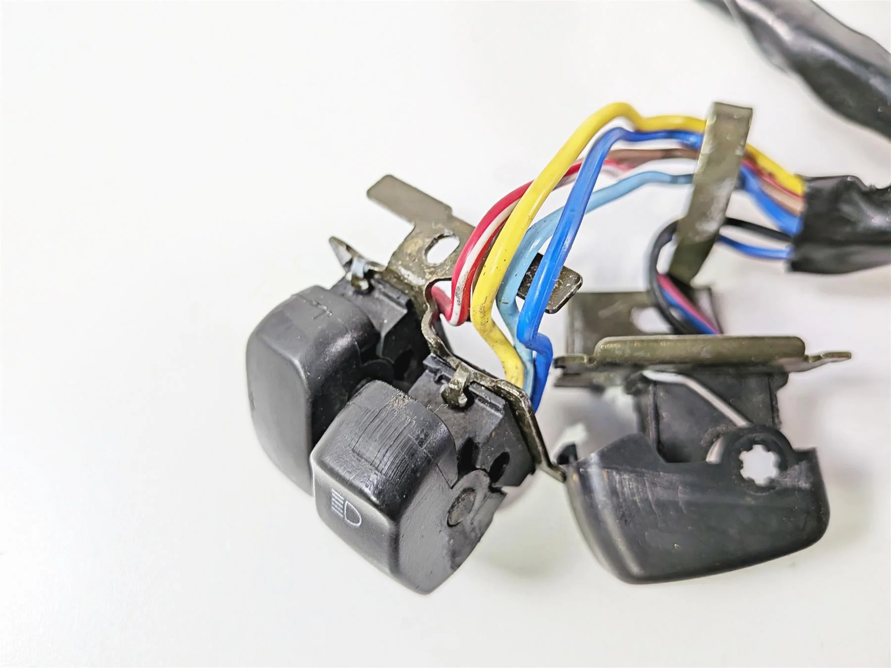 2003 Harley Sportster XL1200 Left Right Hand Control Switch Set 71682-06A - Image 10