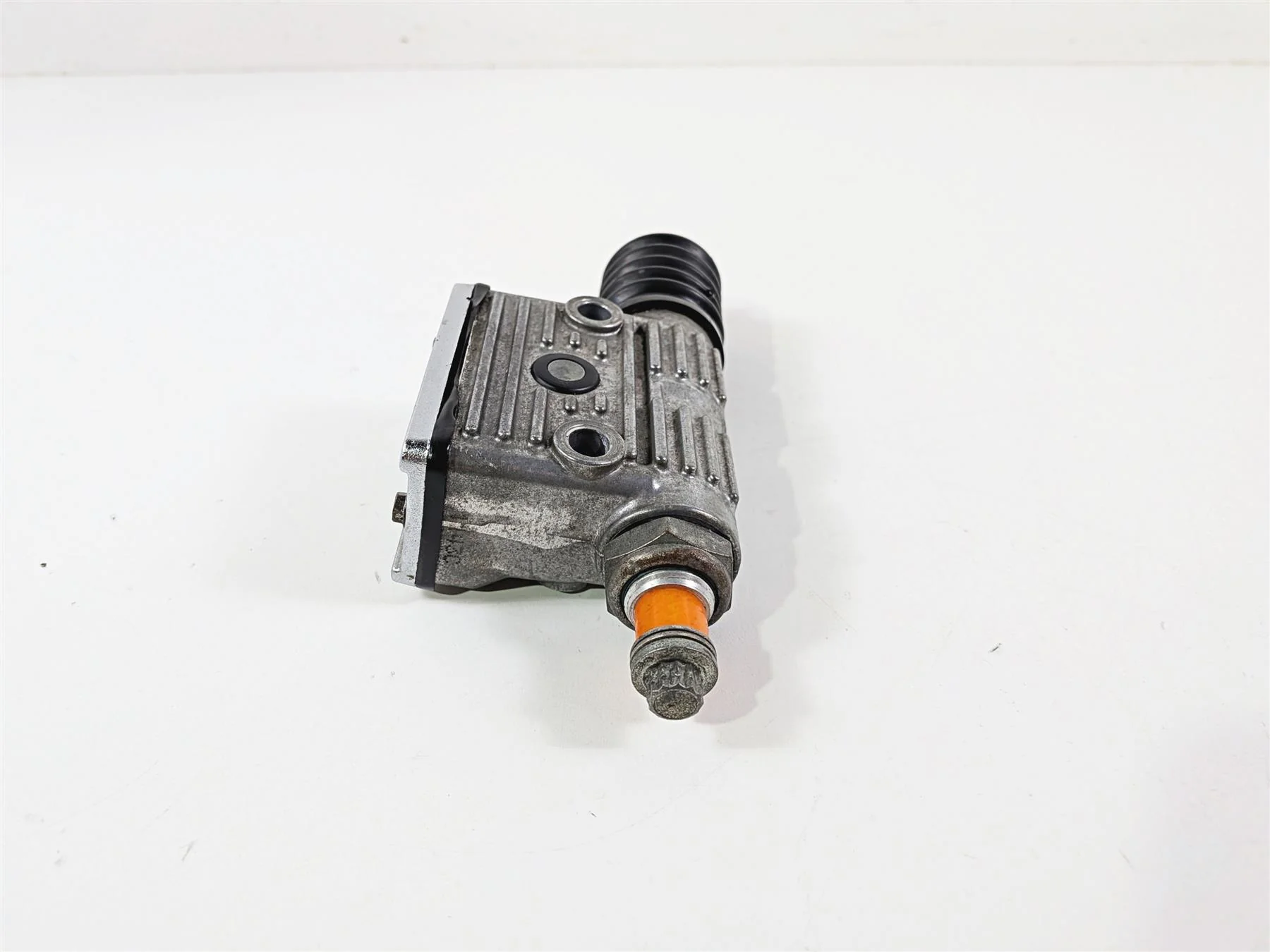 2003 Harley Sportster XL1200 Rear Brake Master Cylinder 42472-87 - Image 3