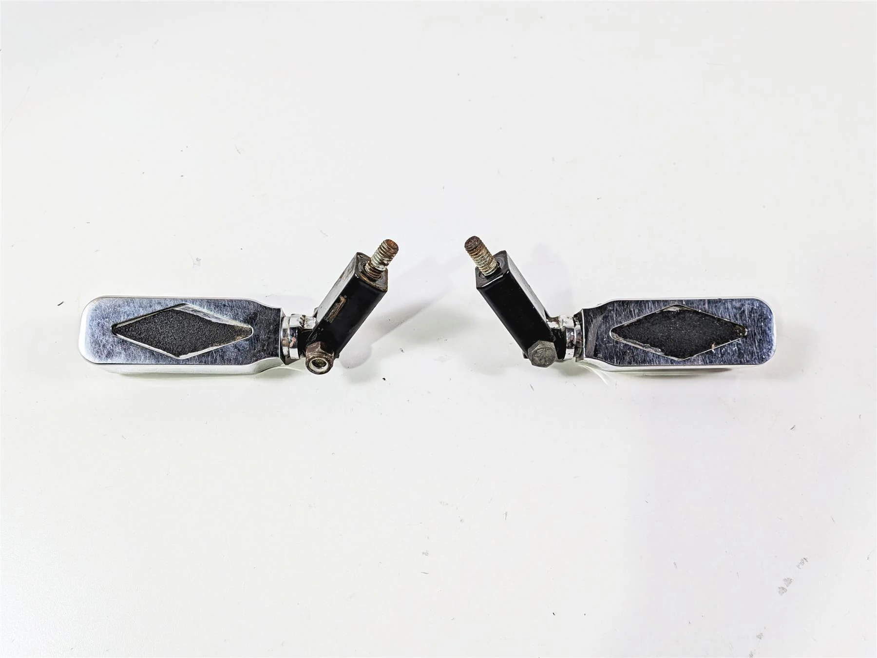 2003 Harley Sportster XL1200 Rear Passenger Foot Peg Set 50615-83