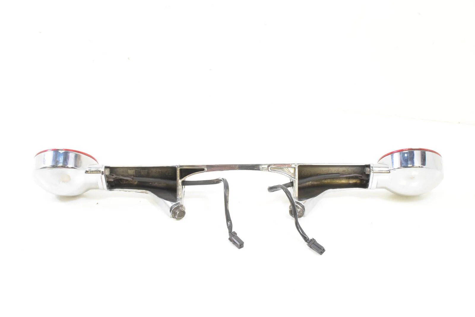 2003 Harley Touring FLHRCI Road King Rear Blinker Bar Assembly 68510-74C - Image 3