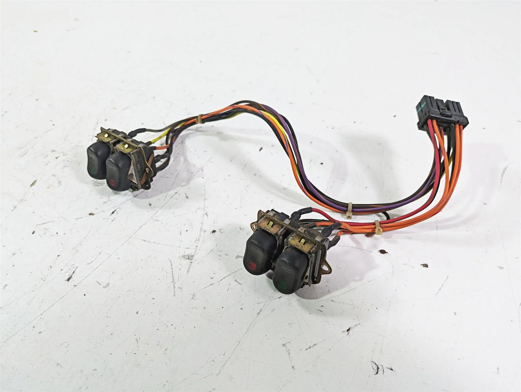 2003 Harley Touring FLHTCUI 100TH E-Glide Auxiliary Switch Set Cruise 70271-98 - Image 12