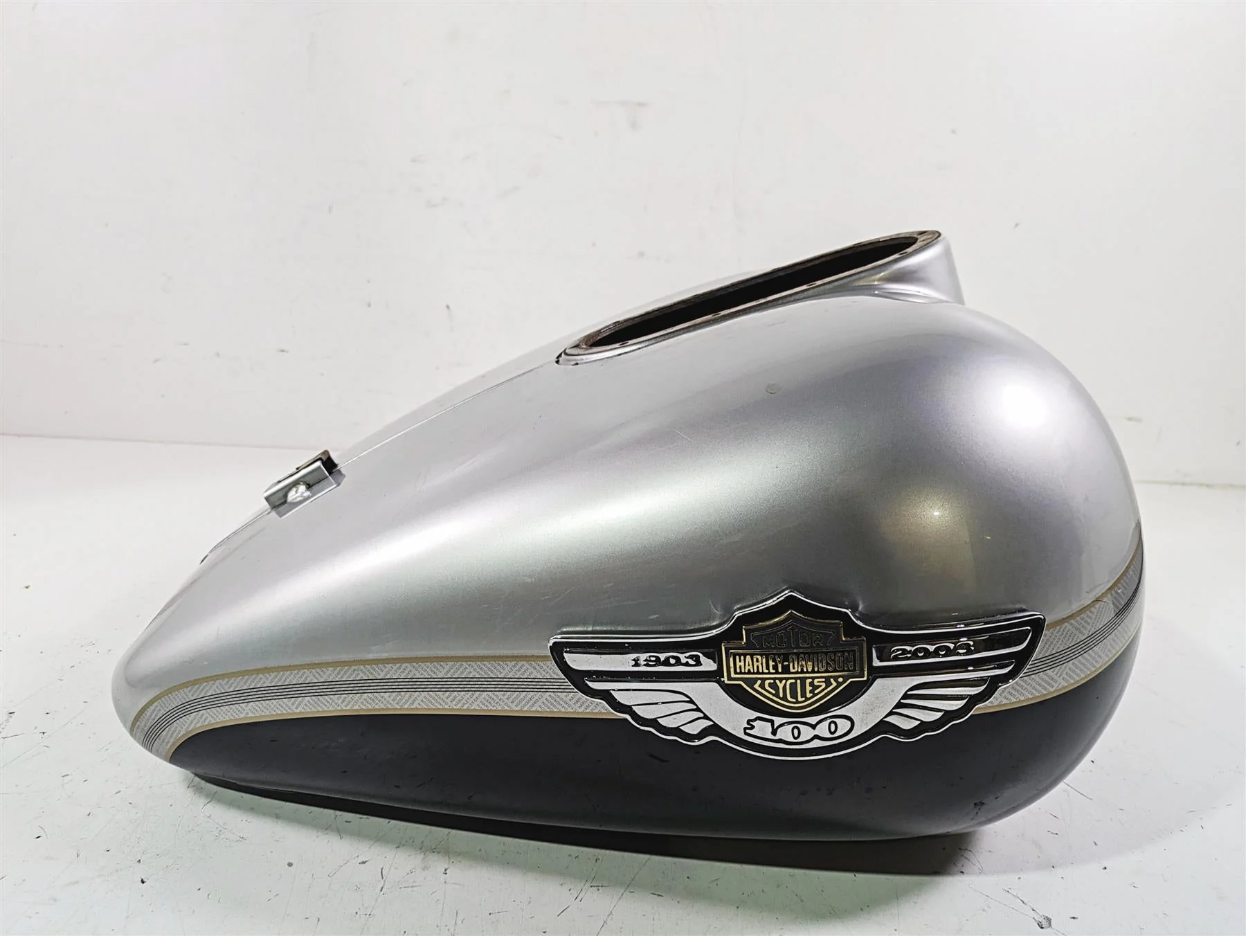 2003 Harley Touring FLHTCUI 100TH E-Glide Fuel Gas Petrol Tank & Emblem 61356-03