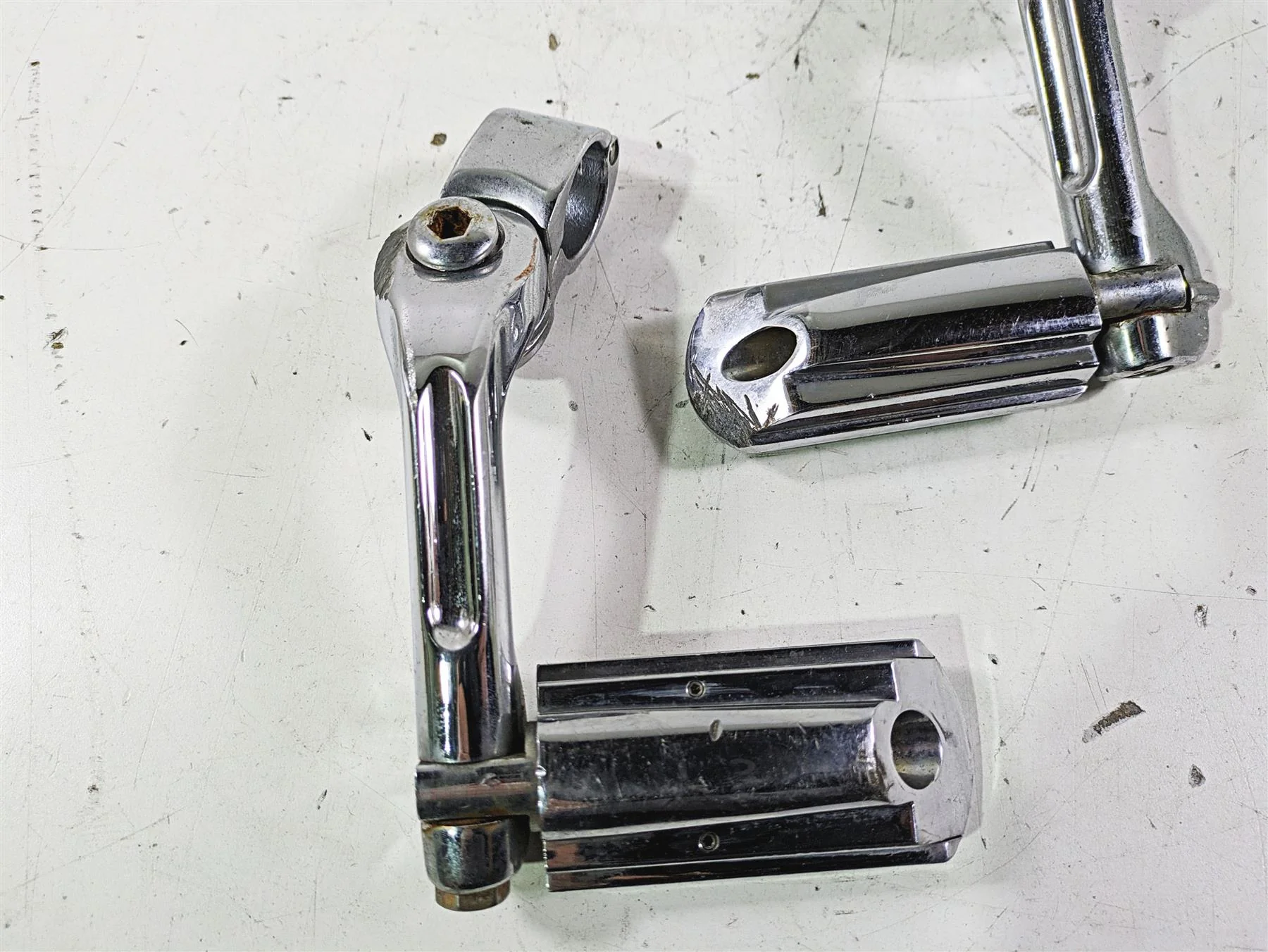 2003 Harley Touring FLHTCUI 100TH E-Glide Highway Foot Peg Set 50829-07A - Image 11