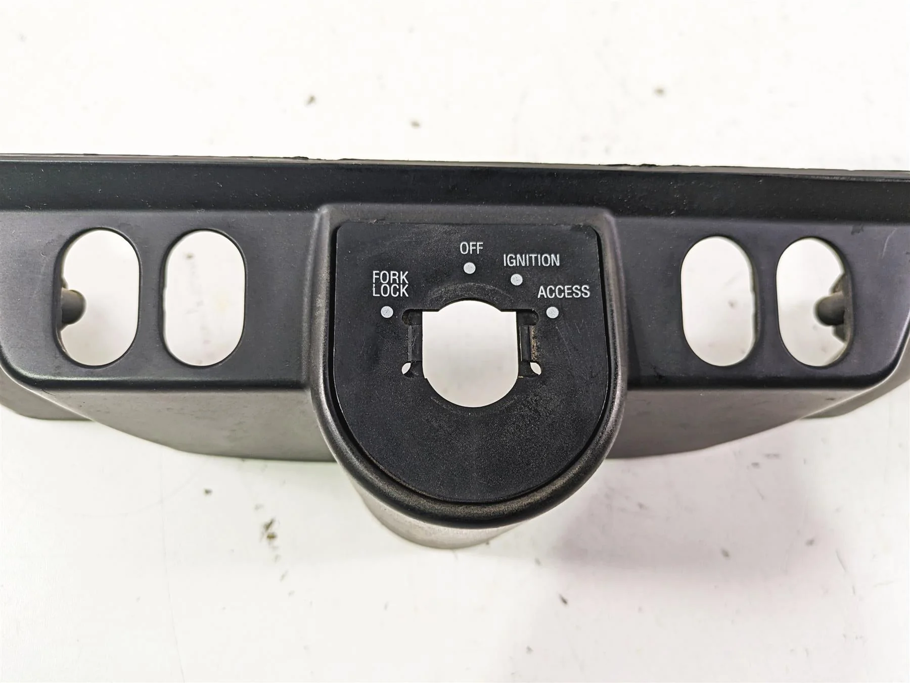 2003 Harley Touring FLHTCUI 100TH E-Glide Ignition Switch Fairing Cover 58510-96 - Image 10