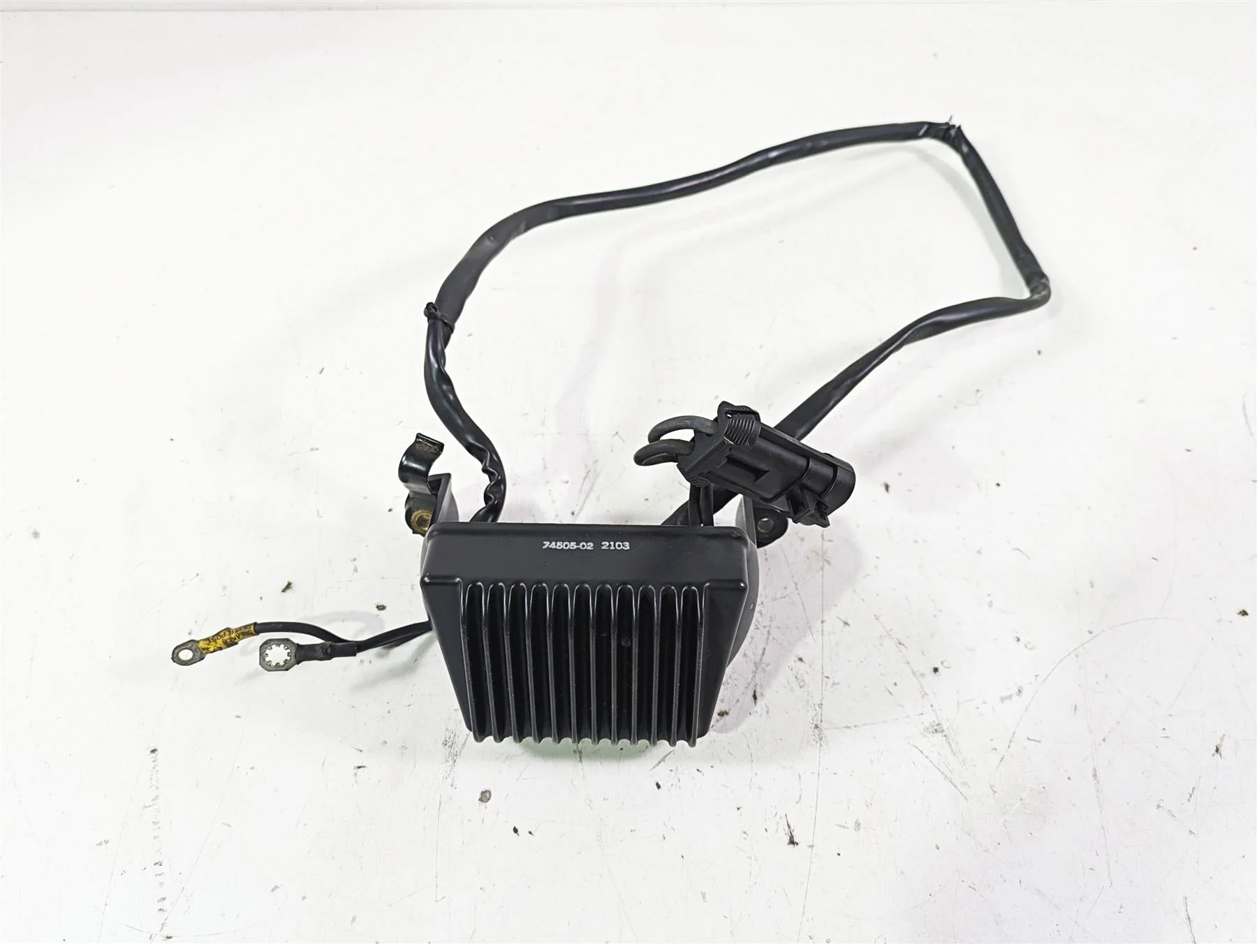 2003 Harley Touring FLHTCUI 100TH E-Glide Rectifier Volt Regulator Read 74505-02