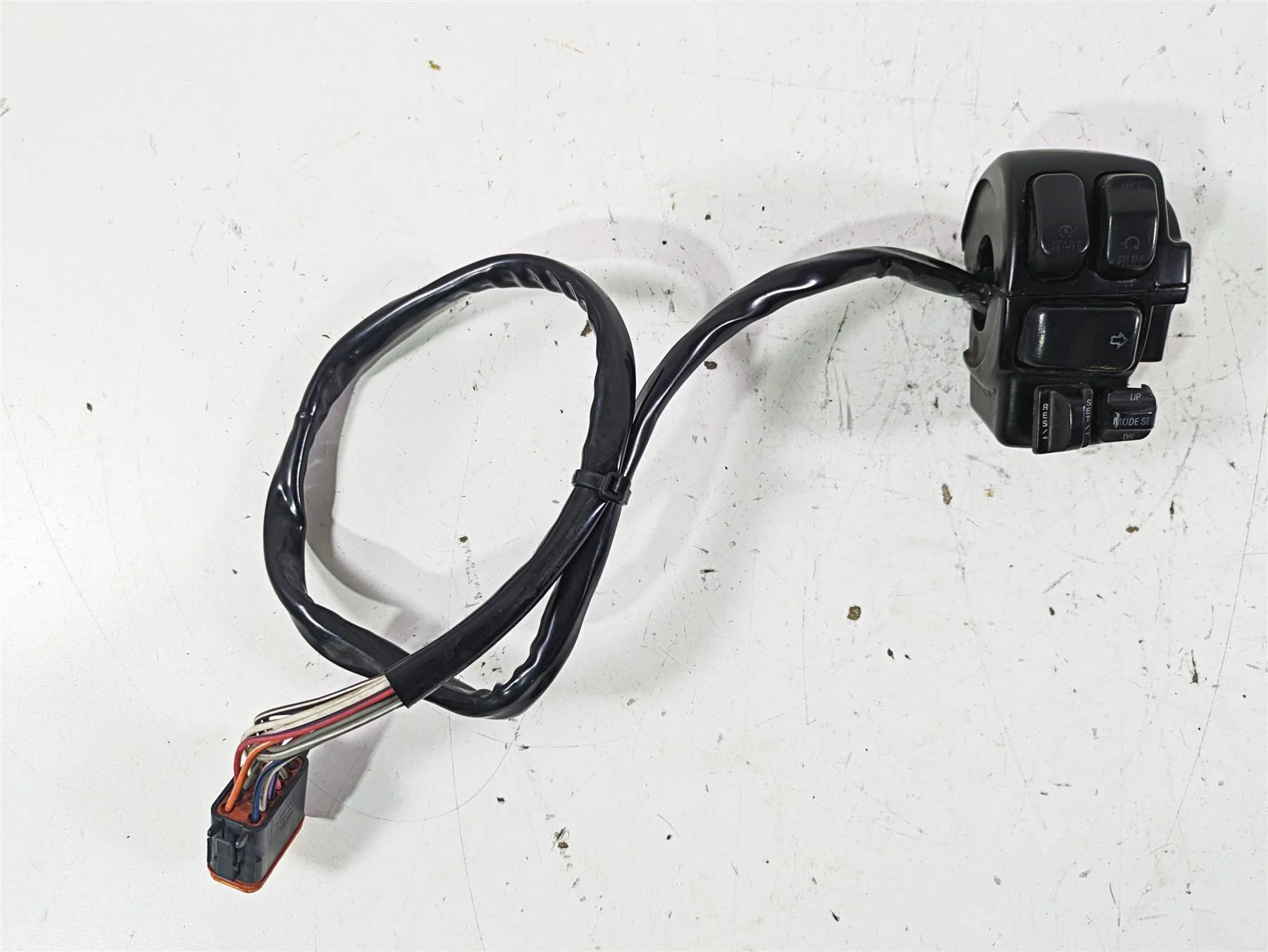 2003 Harley Touring FLHTCUI 100TH E-Glide Right Hand Control Switch 71589-96B
