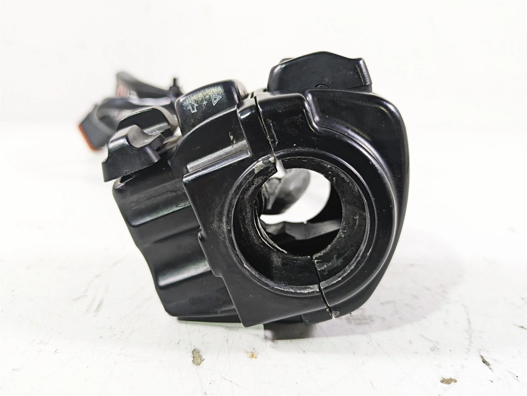 2003 Harley Touring FLHTCUI 100TH E-Glide Right Hand Control Switch 71589-96B - Image 5