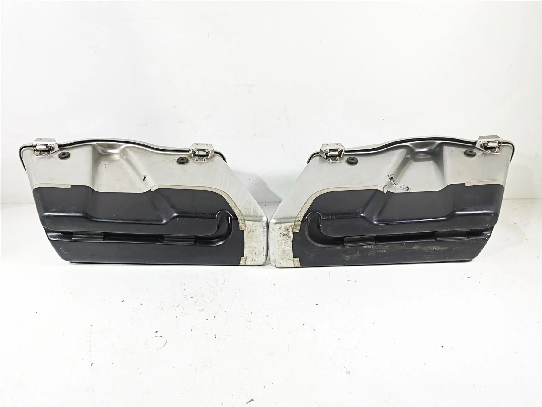 2003 Harley Touring FLHTCUI 100TH E-Glide Saddlebag Saddle Bag Set Read 90753-93 - Image 9