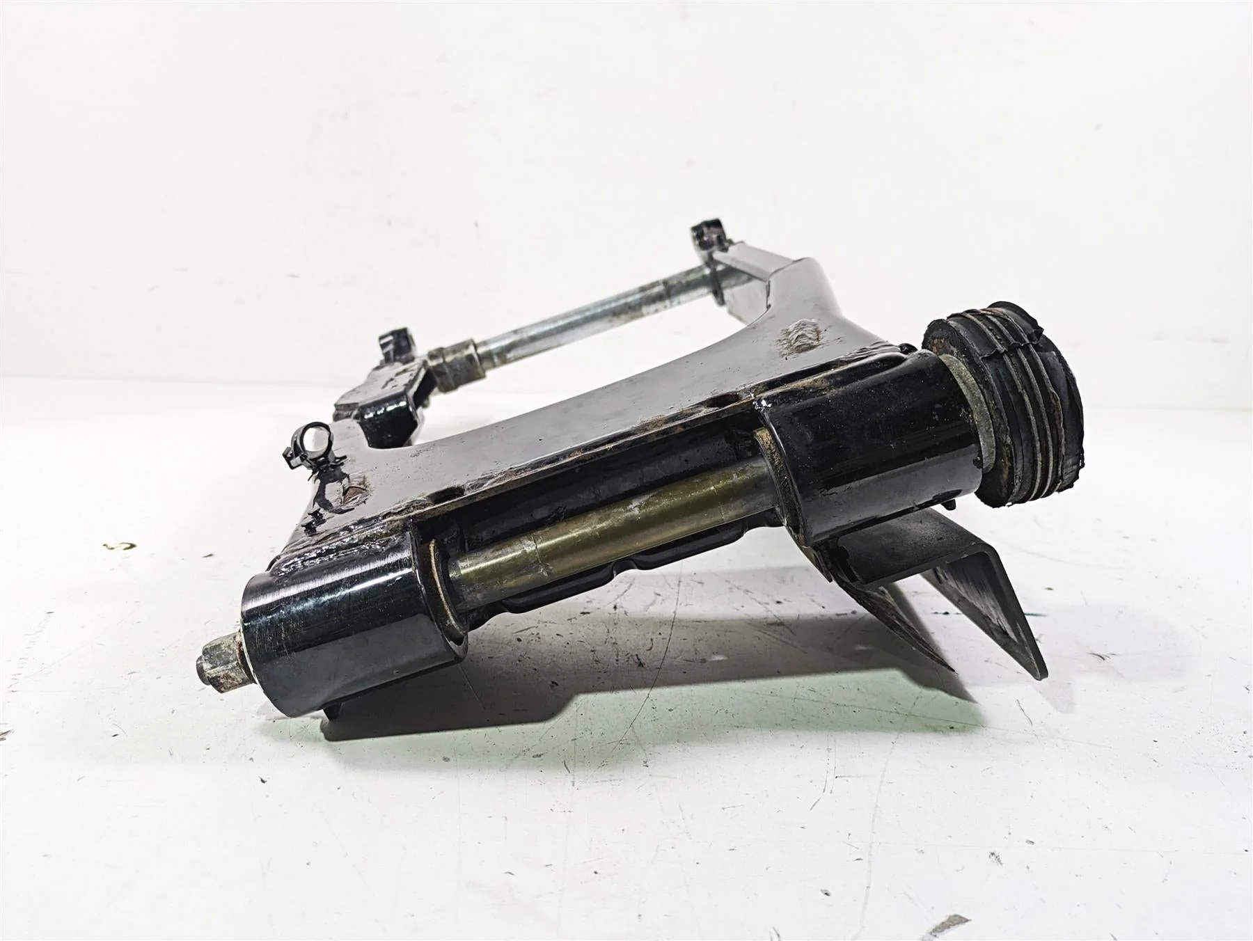 2003 Harley Touring FLHTCUI 100TH E-Glide Swingarm Swing Arm 1" Axle 47549-02A - Image 10