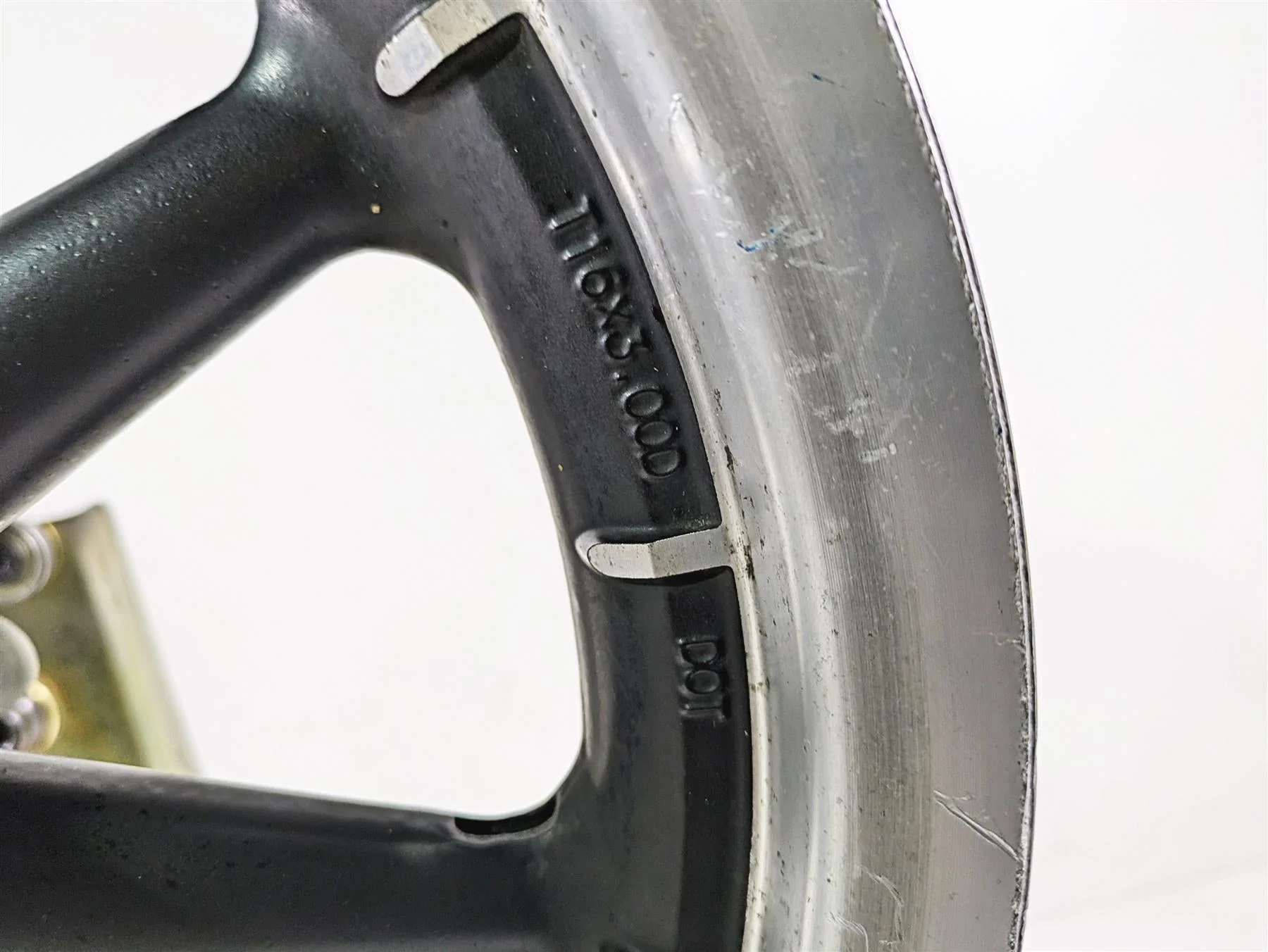2003 Harley Touring FLHTCUI E-Glide 100th 16x3 Rear Wheel Cast 43402-00B - Image 6