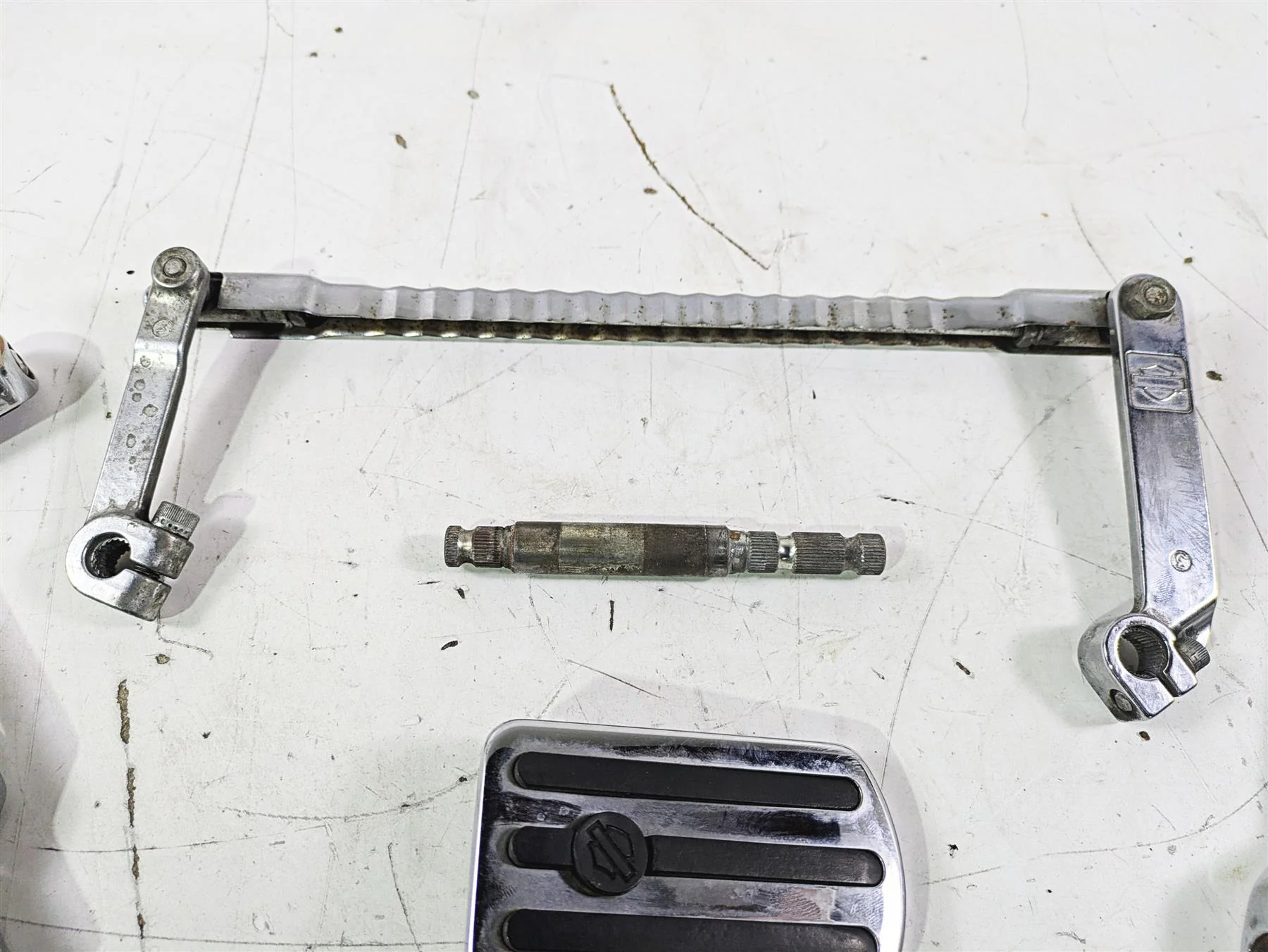 2003 Harley Touring FLHTCUI E-Glide 100th Billet Shift Lever & Links 33600001 - Image 8