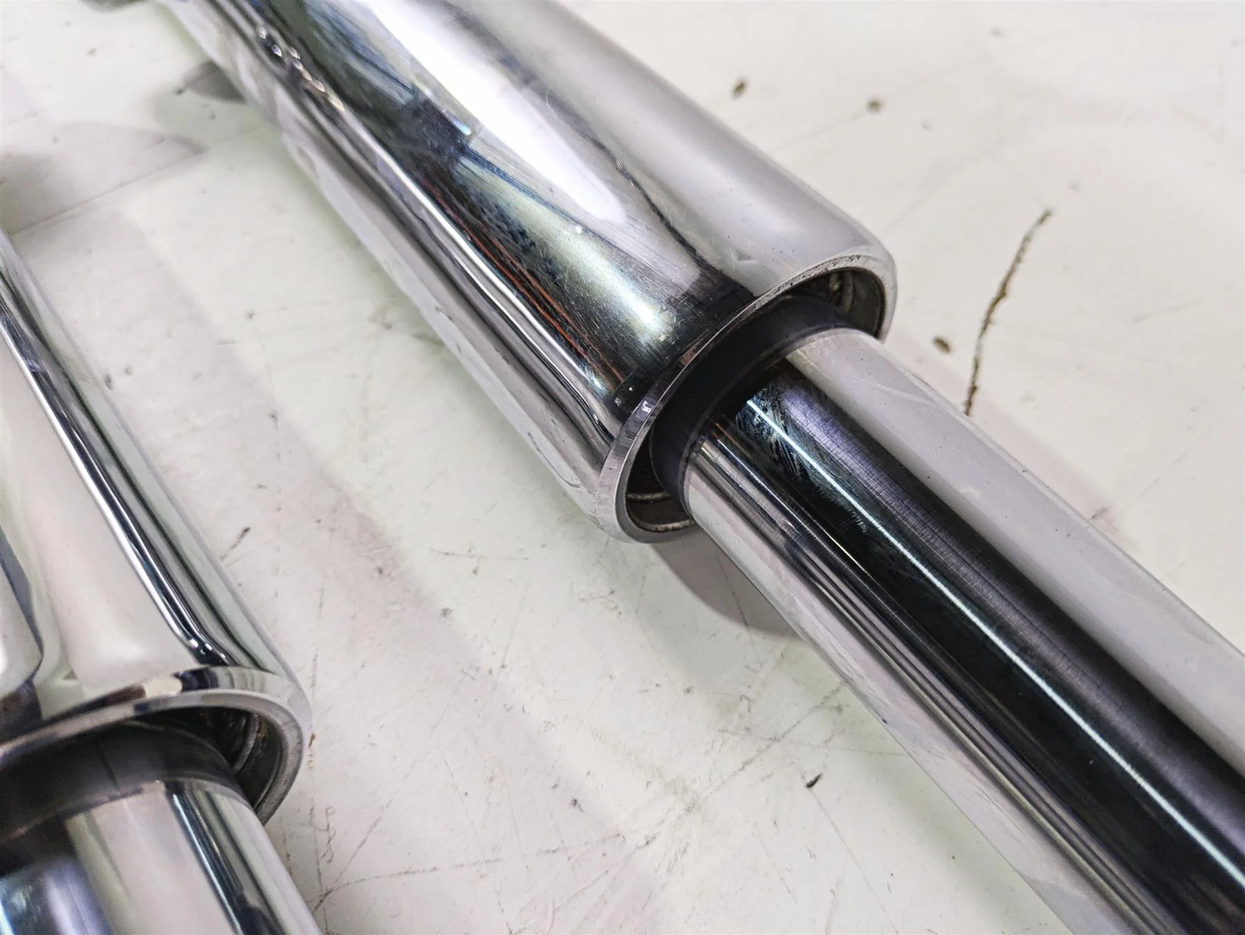 2003 Harley Touring FLHTCUI E-Glide 100th Chrome Front Fork Legs 41mm 46495-02A - Image 8