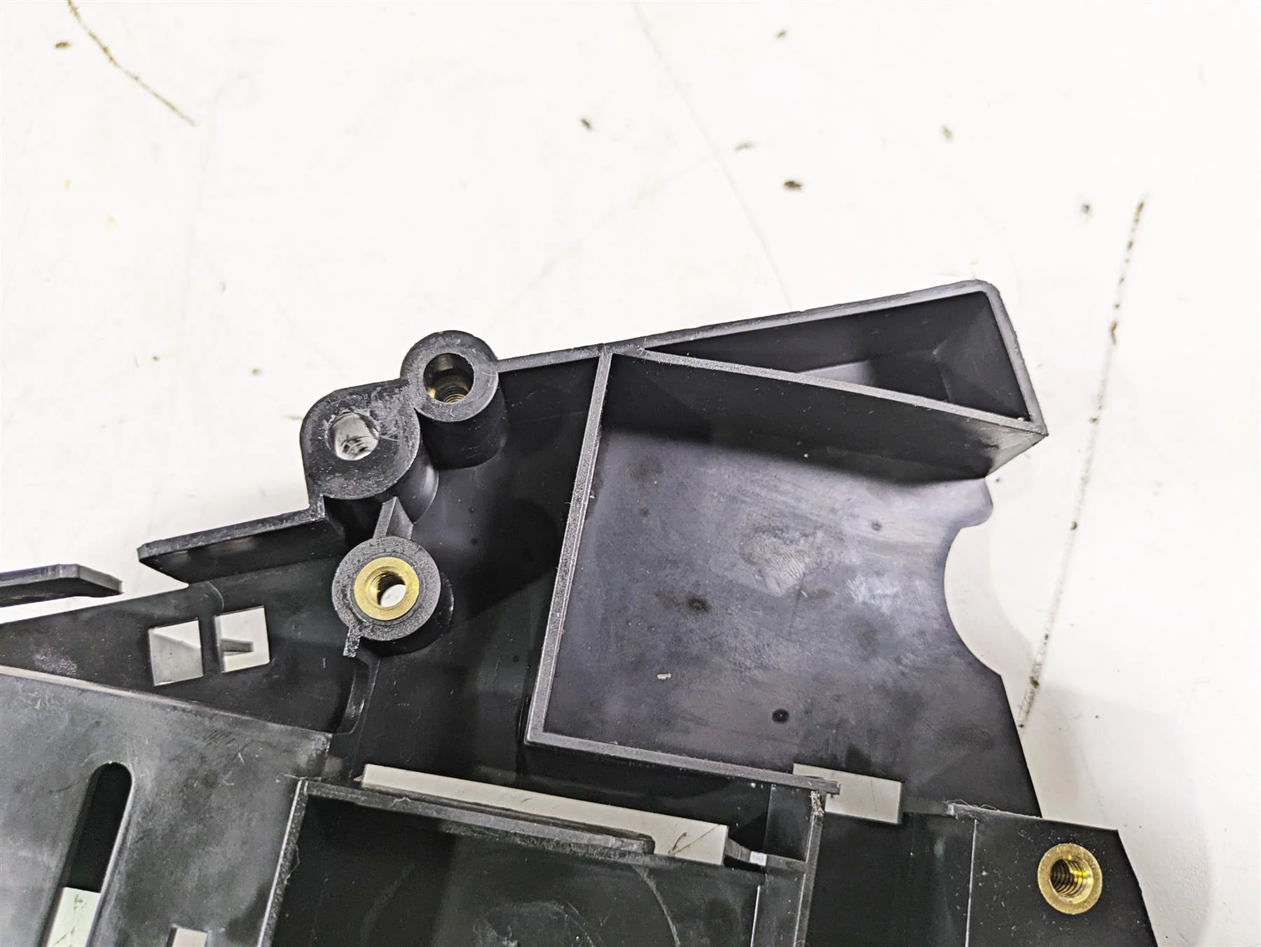 2003 Harley Touring FLHTCUI E-Glide 100th Ecm Electric Plastic Holder  70348-02 - Image 11