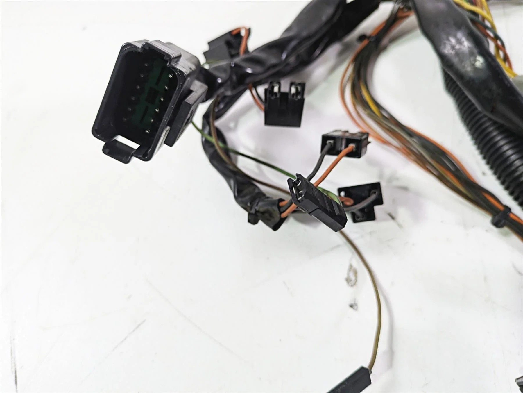 2003 Harley Touring FLHTCUI E-Glide 100th Front Interconnect Wiring 70232-03 - Image 6
