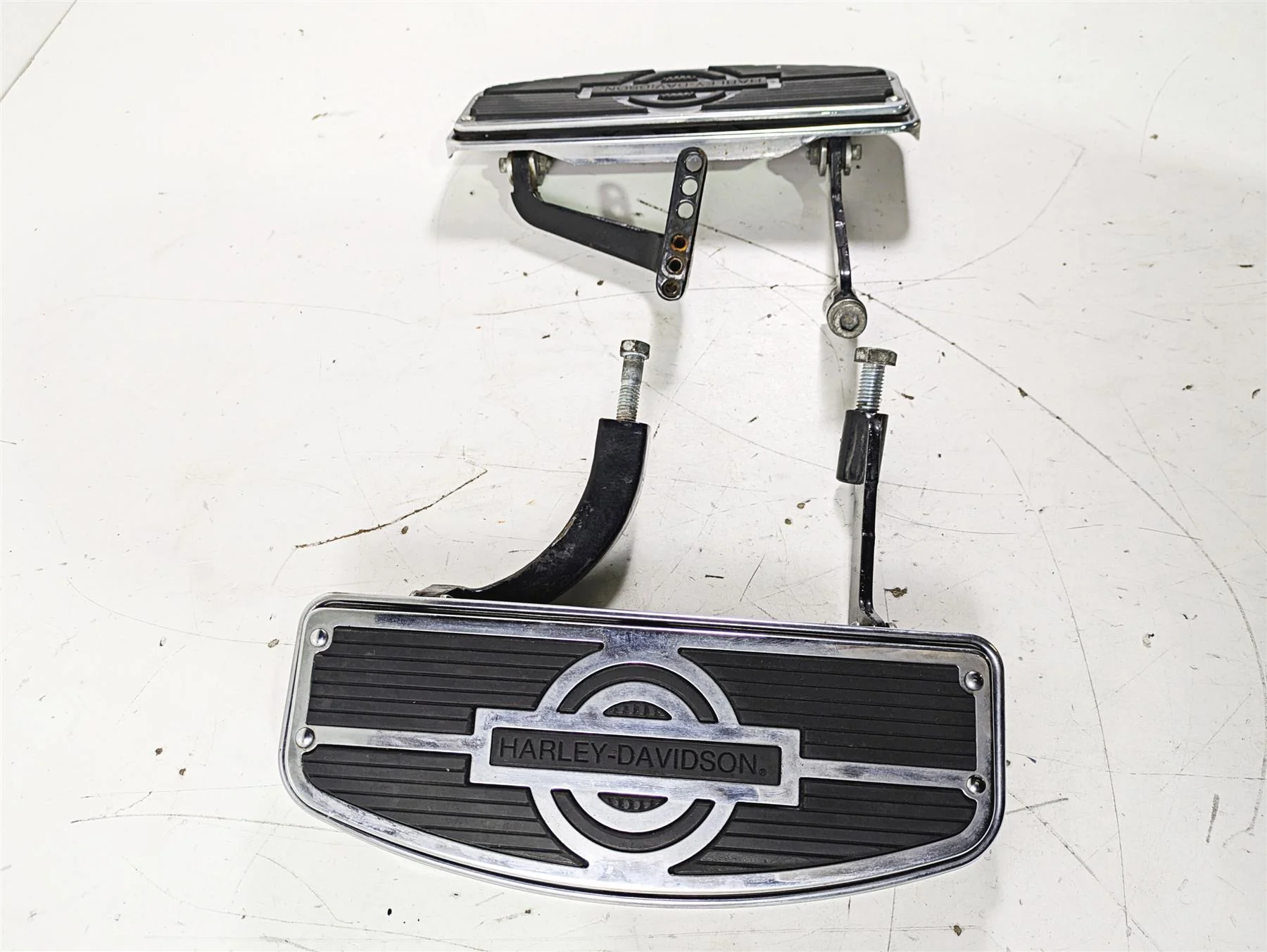 2003 Harley Touring FLHTCUI E-Glide 100th Front Nostalgic Floorboards 50622-83C - Image 2