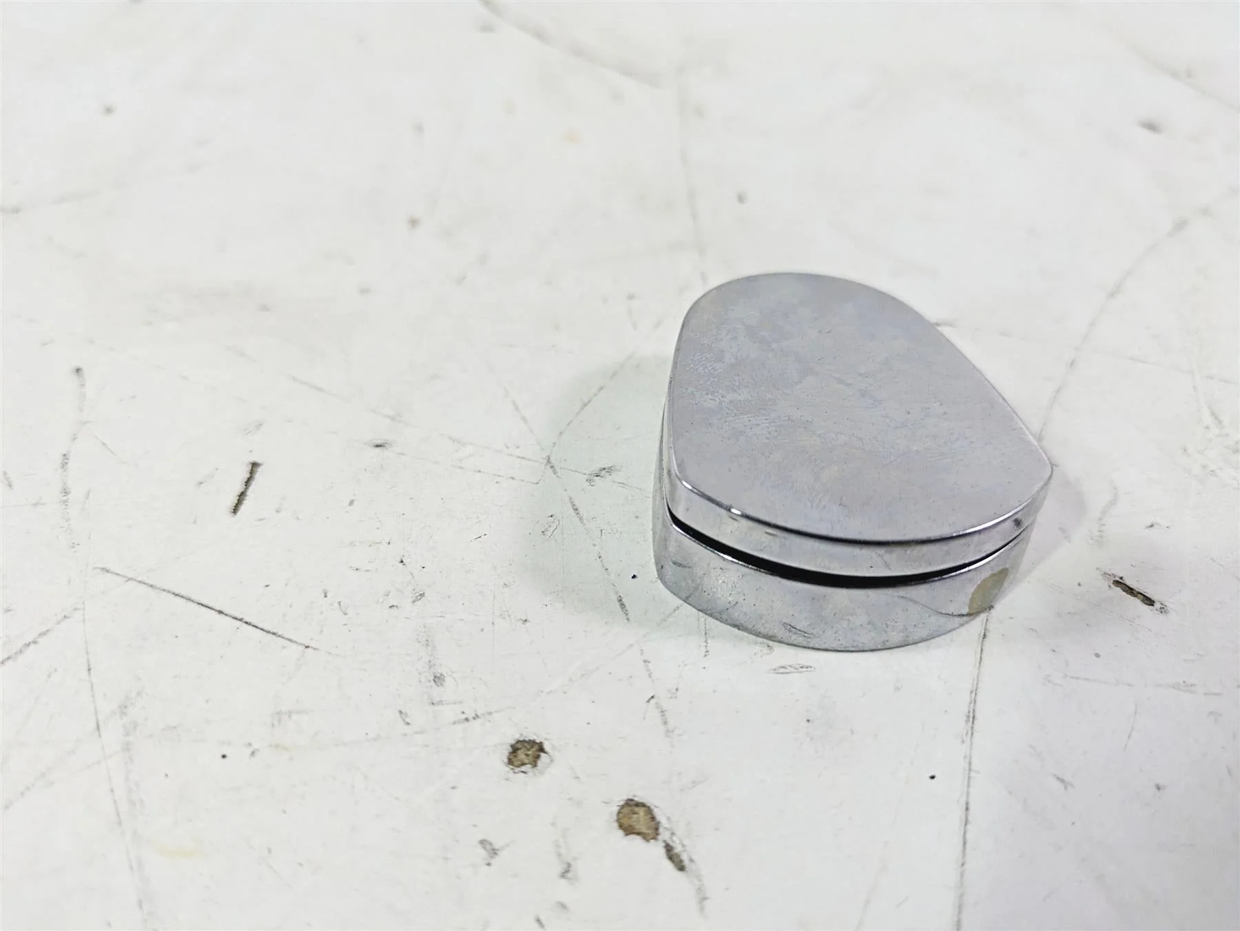 2003 Harley Touring FLHTCUI E-Glide 100th Ignition Switch Lock Cover 71663-99 - Image 4