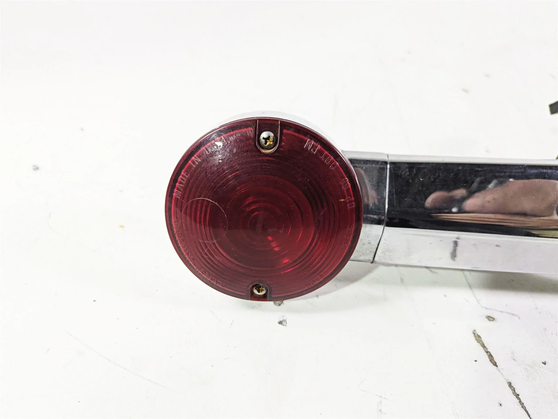 2003 Harley Touring FLHTCUI E-Glide 100th Rear Blinker Turn Signal Bar 68145-98 - Image 6