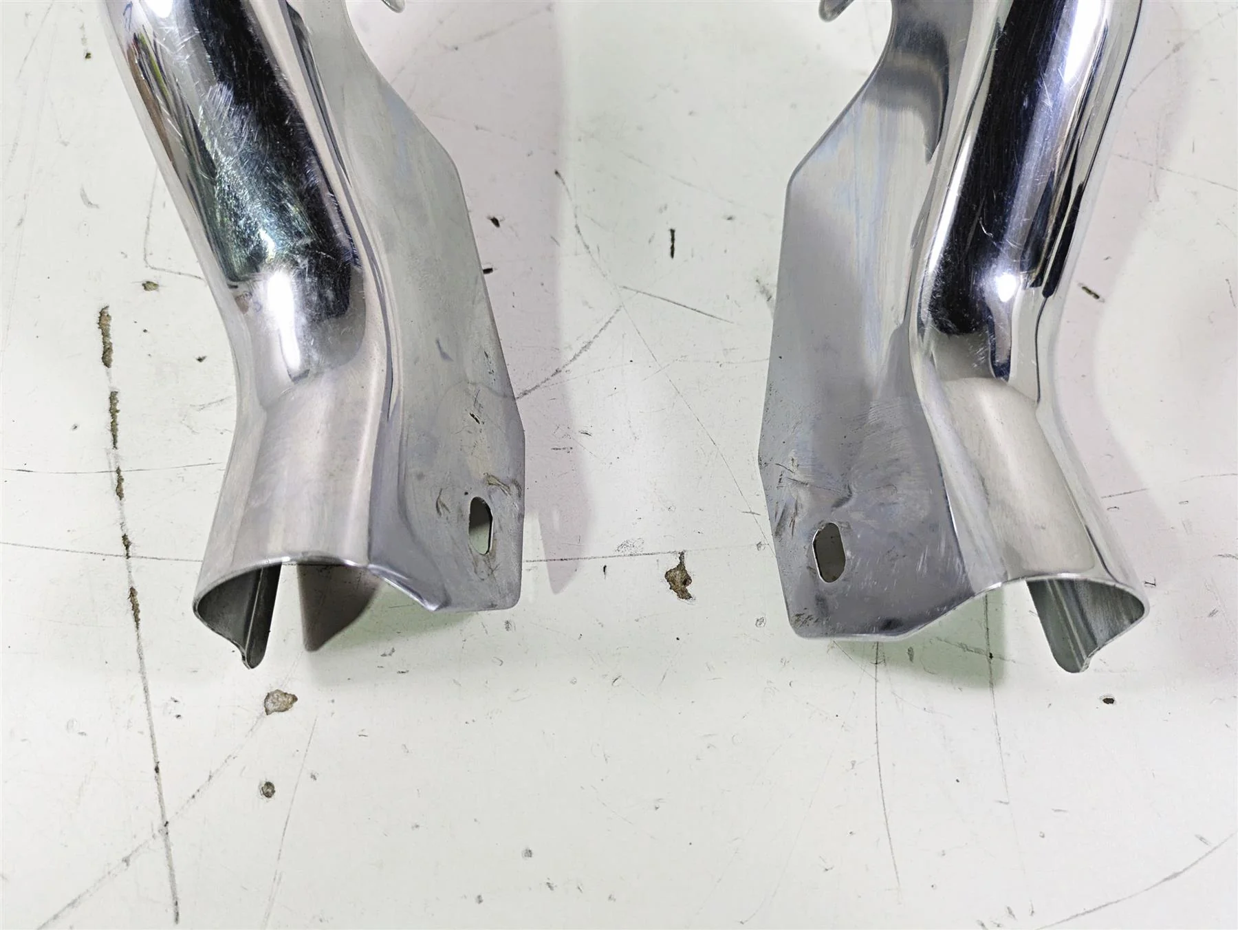 2003 Harley Touring FLHTCUI E-Glide 100th Rear Frame Chrome Struts 47502-97 - Image 6