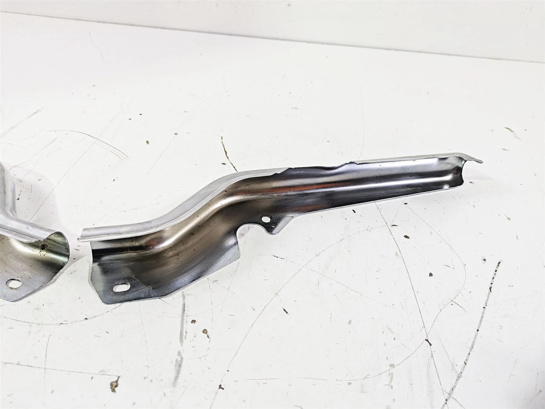 2003 Harley Touring FLHTCUI E-Glide 100th Rear Frame Chrome Struts 47502-97 - Image 8