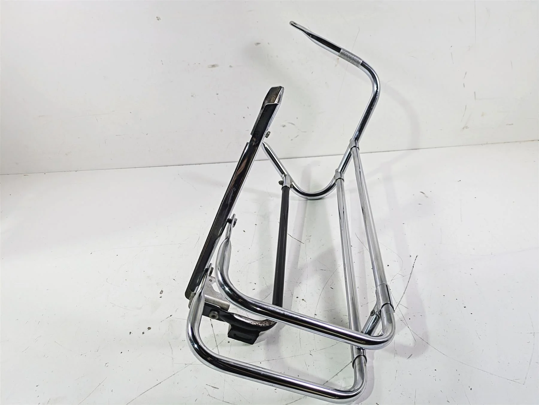 2003 Harley Touring FLHTCUI E-Glide 100th Right Saddlebag Guard 49172-97 - Image 2