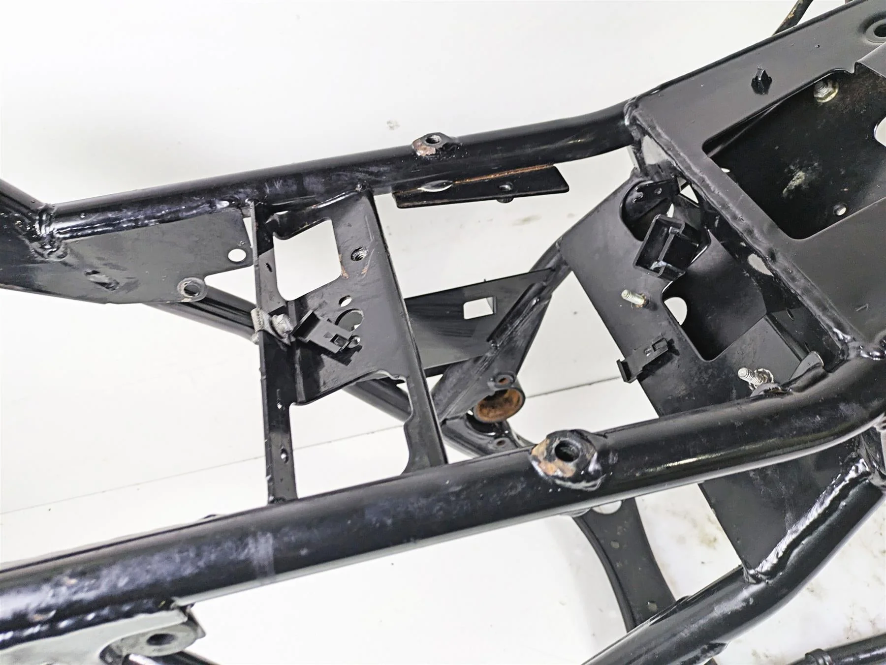 2003 Harley Touring FLHTCUI E-Glide 100th Straight Main Frame Chassis With Salvage Louisiana Title 47900-02A - Image 7