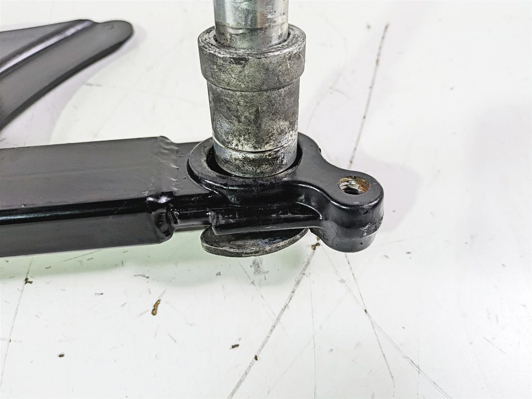 2003 Harley Touring FLHTCUI E-Glide 100th Swingarm Swing Arm 47549-02A 45470-02 - Image 10