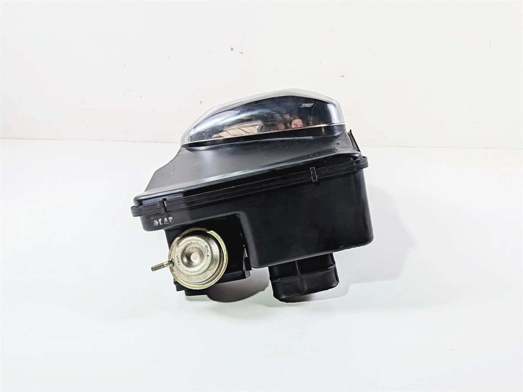 2003 Honda V-Twin VTX1800 C Air Cleaner Breather Box & Cover -Read 17231-MCH-000 - Image 6