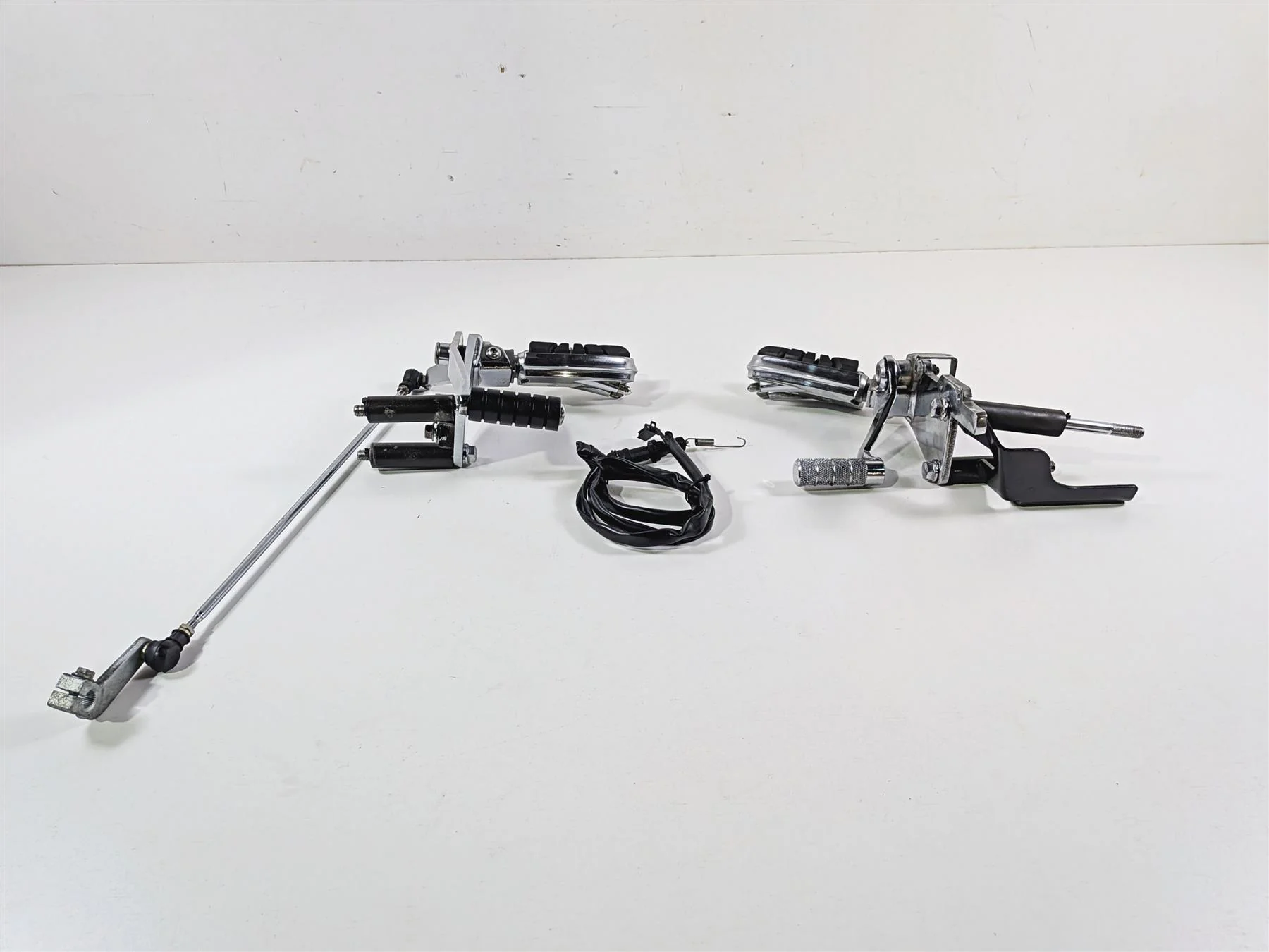 2003 Honda V-Twin VTX1800 C Front Foot Peg Shifter Brake Pedal Set 50615-MCH-C10 - Image 6