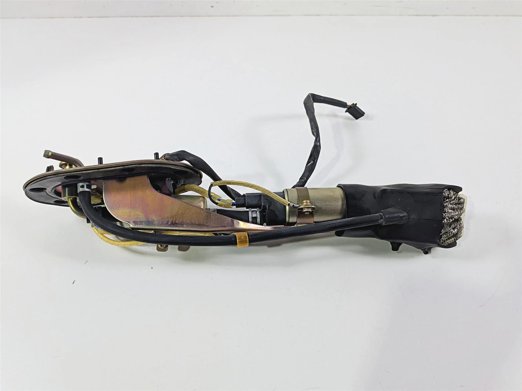 2003 Honda V-Twin VTX1800 C Fuel Gas Petrol Pump - Tested 16700-MCH-023 - Image 5