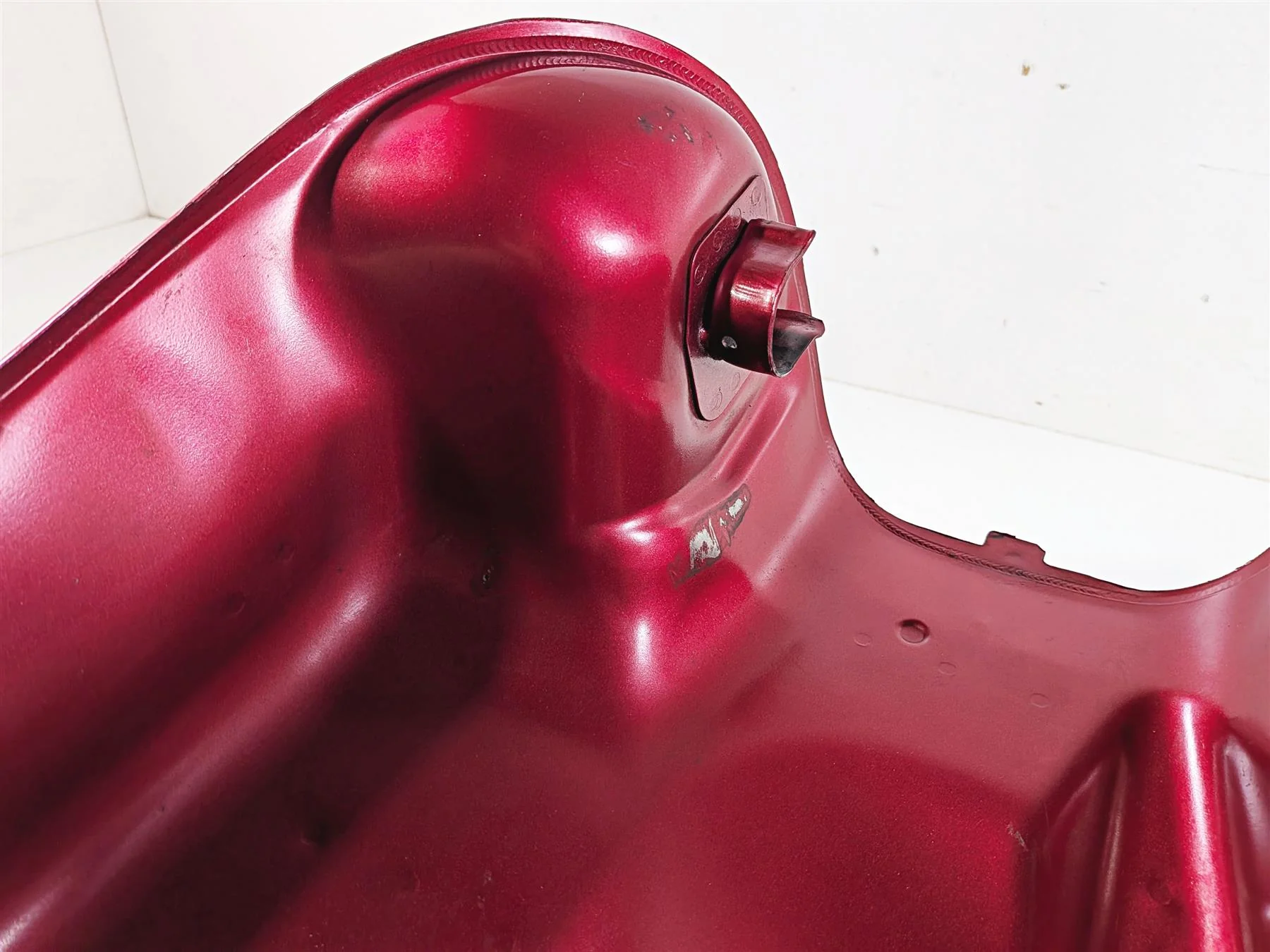 2003 Honda V-Twin VTX1800 C Fuel Gas Tank Durango Red - No Dent 17520-MCH-670 - Image 6