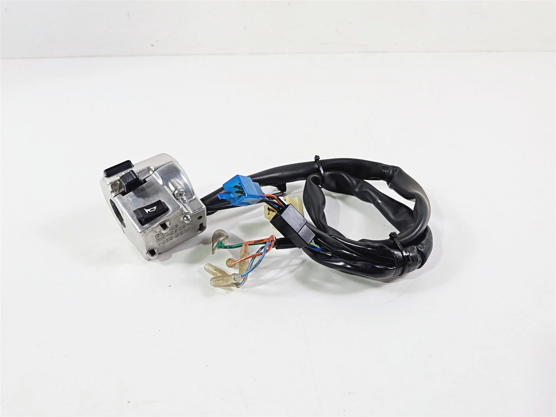 2003 Honda V-Twin VTX1800 C Left Hand Control Switch 35020-MCH-000 - Image 2