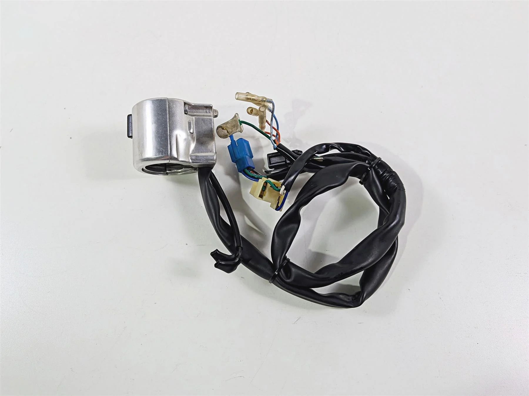 2003 Honda V-Twin VTX1800 C Left Hand Control Switch 35020-MCH-000 - Image 6