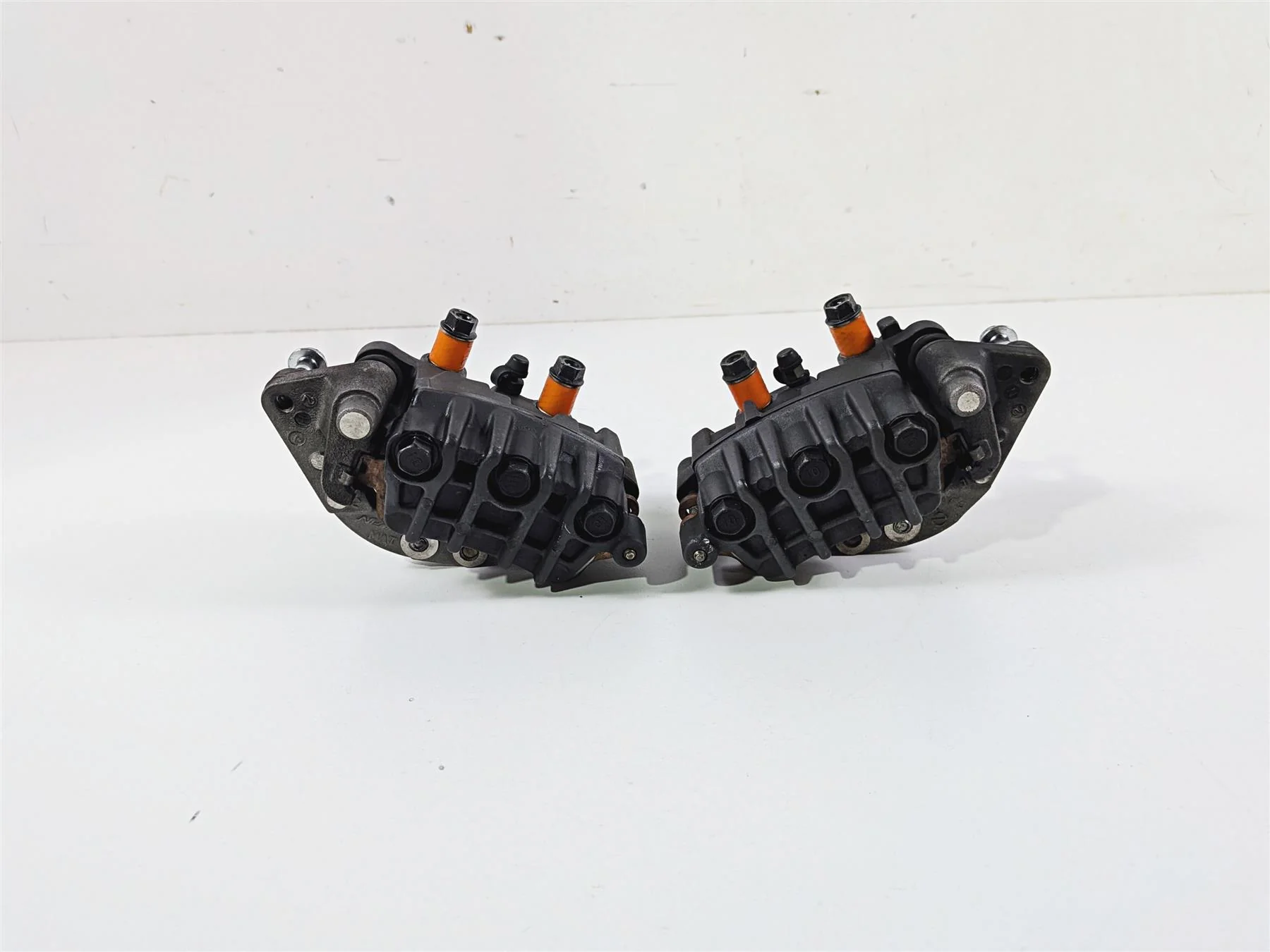 2003 Honda V-Twin VTX1800 C Nissin Front Brake Caliper Set 45150-MCH-006 - Image 3