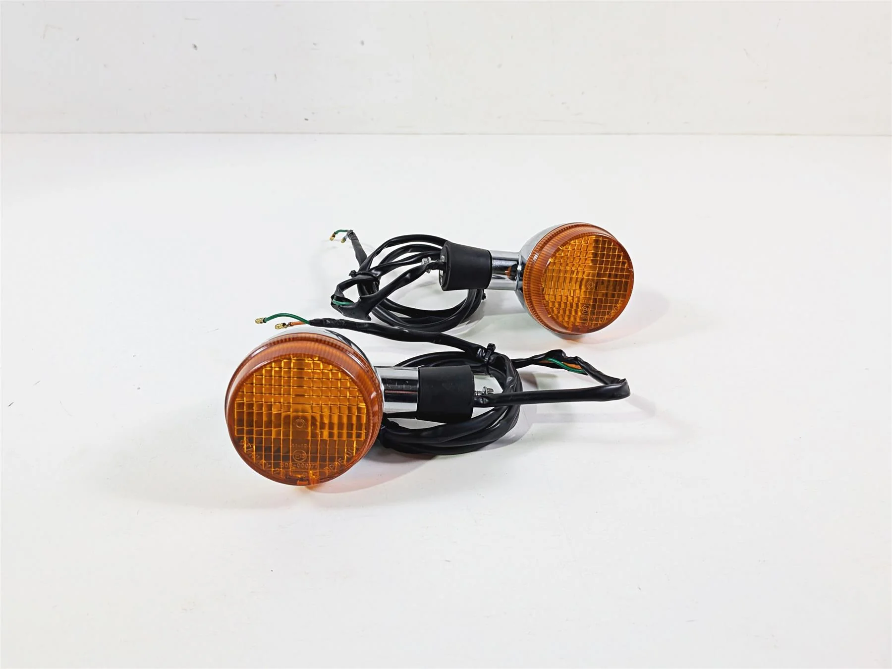 2003 Honda V-Twin VTX1800 C Rear Blinker Turn Signal Set - Read 33600-MCH-003 - Image 2