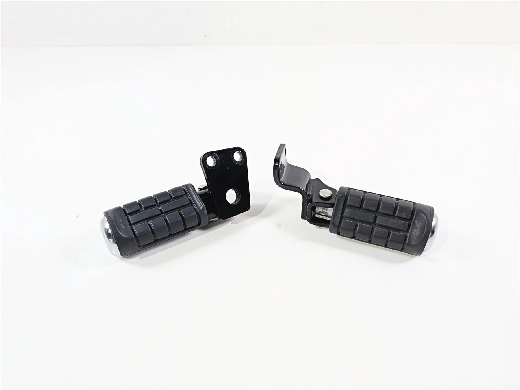 2003 Honda V-Twin VTX1800 C Rear Passenger Footpeg Set 50680-MCH-000 - Image 12