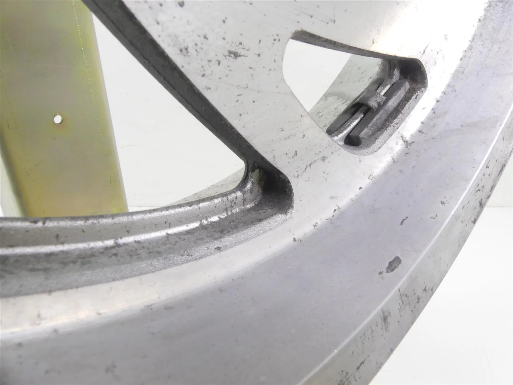 2003 Honda VTX1800R Straight Front Cast Wheel Rim 17x3.5 44650-MCV-000 - Image 10