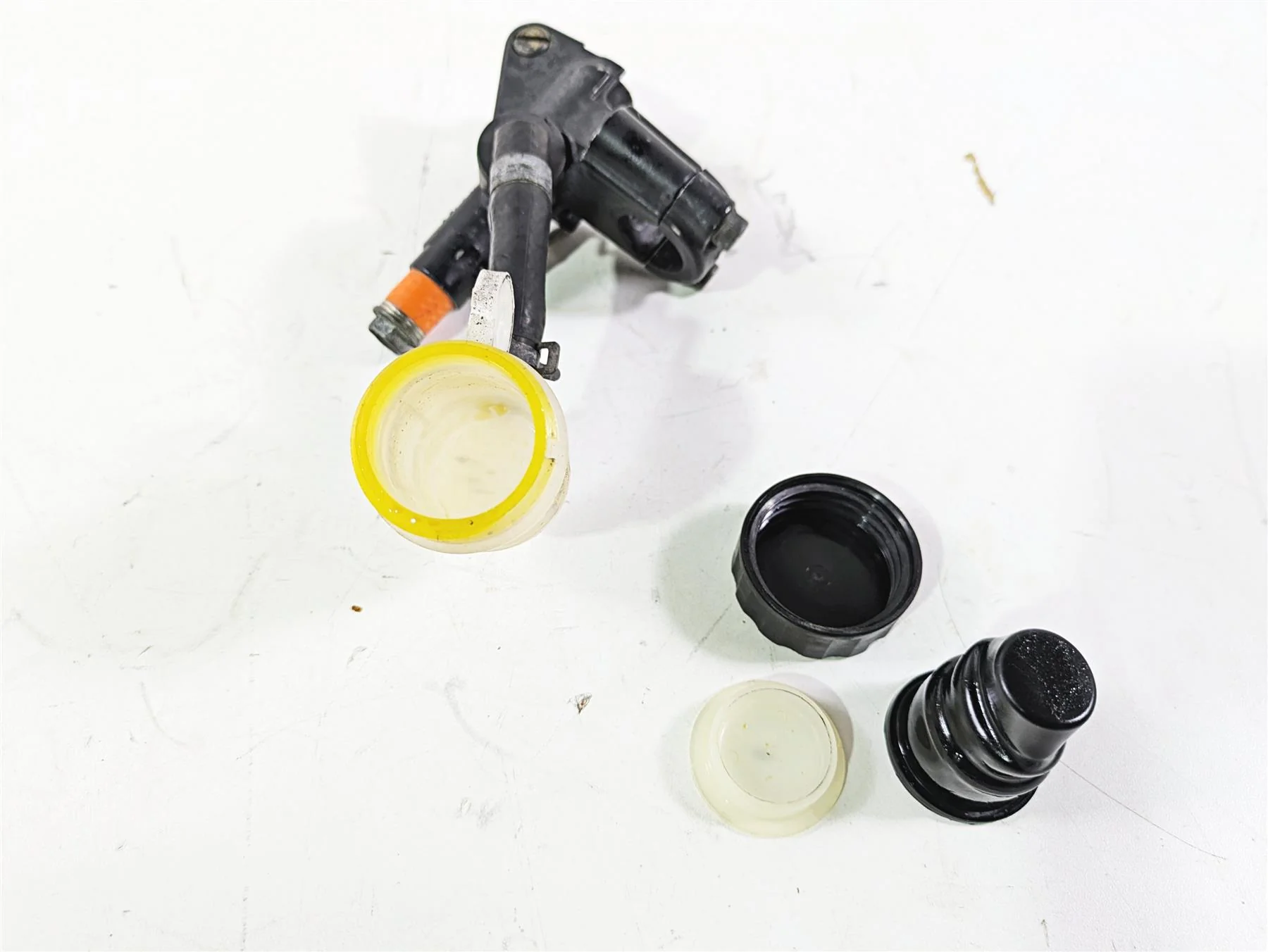 2003 Kawasaki ZX9R Ninja Front Master Cylinder Nissin 43015-1691 - Image 8