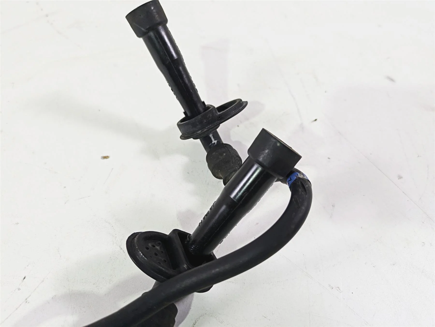 2003 Suzuki GSF1200 Bandit Denso Ignition Coil + Wiring & Plugs 33420-31F00 - Image 8