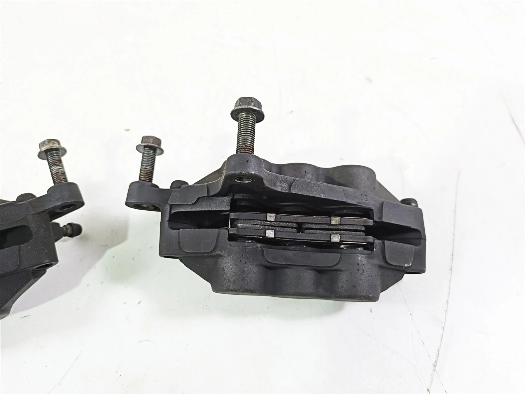 2003 Suzuki GSF1200 Bandit Tokico Front Brake Caliper Set 59100-33E30-999 - Image 9