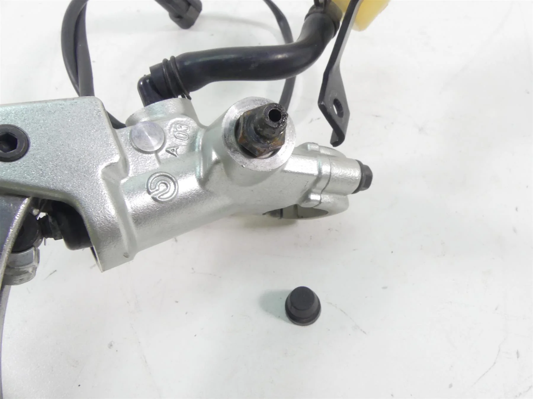 2004 Aprilia RSV1000 R Mille Brembo Clutch Radial Master Cylinder AP8176193 - Image 10