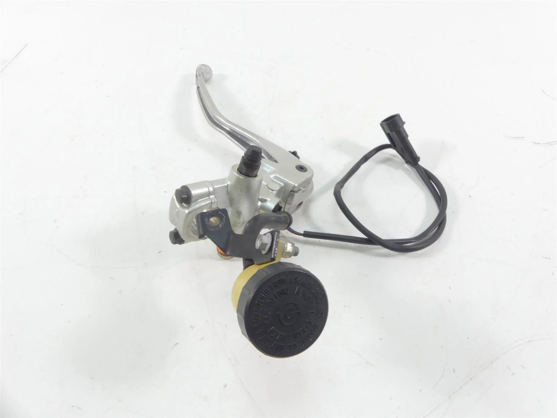 2004 Aprilia RSV1000 R Mille Brembo Clutch Radial Master Cylinder AP8176193 - Image 5