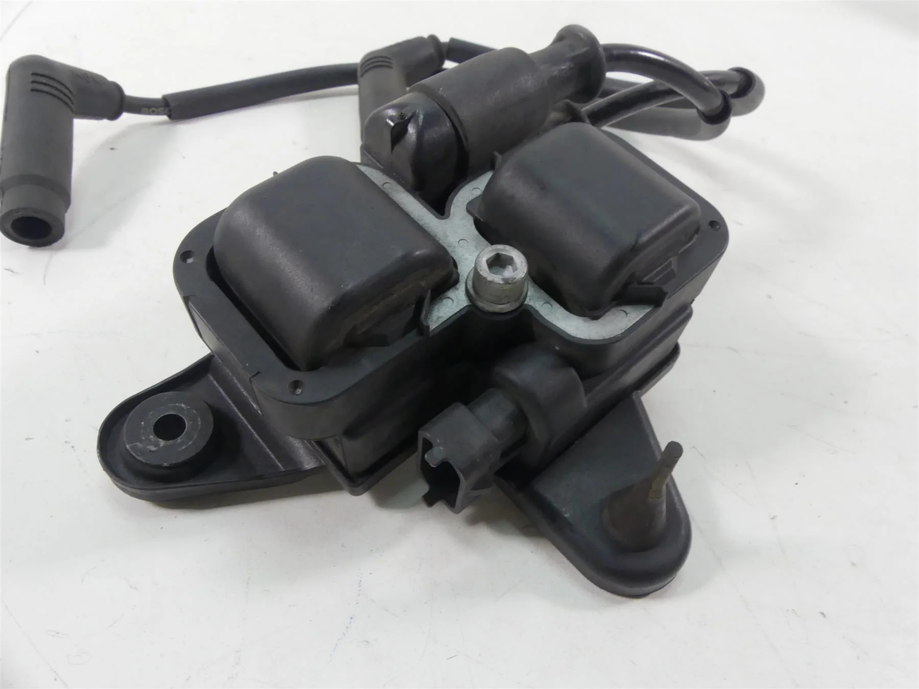 2004 Aprilia RSV1000 R Mille Ignition Coil Wire Plug Set AP0266070 - Image 2