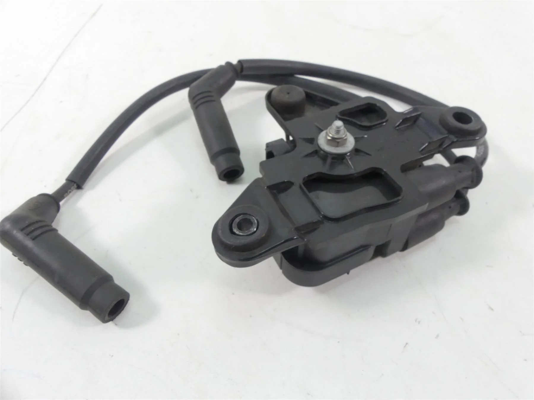 2004 Aprilia RSV1000 R Mille Ignition Coil Wire Plug Set AP0266070 - Image 8