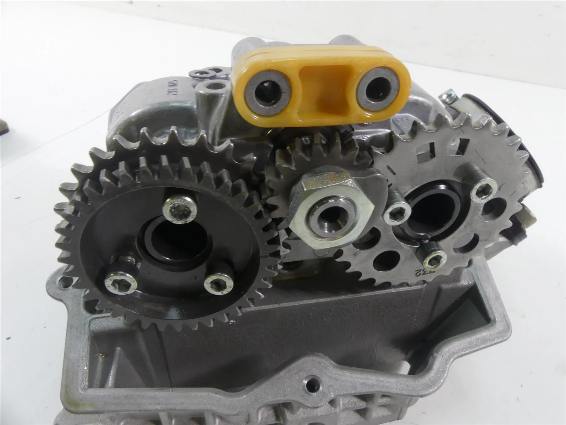 2004 Aprilia RSV1000 R Mille Rear Cylinderhead Cylinder Head AP0613467 - Image 8