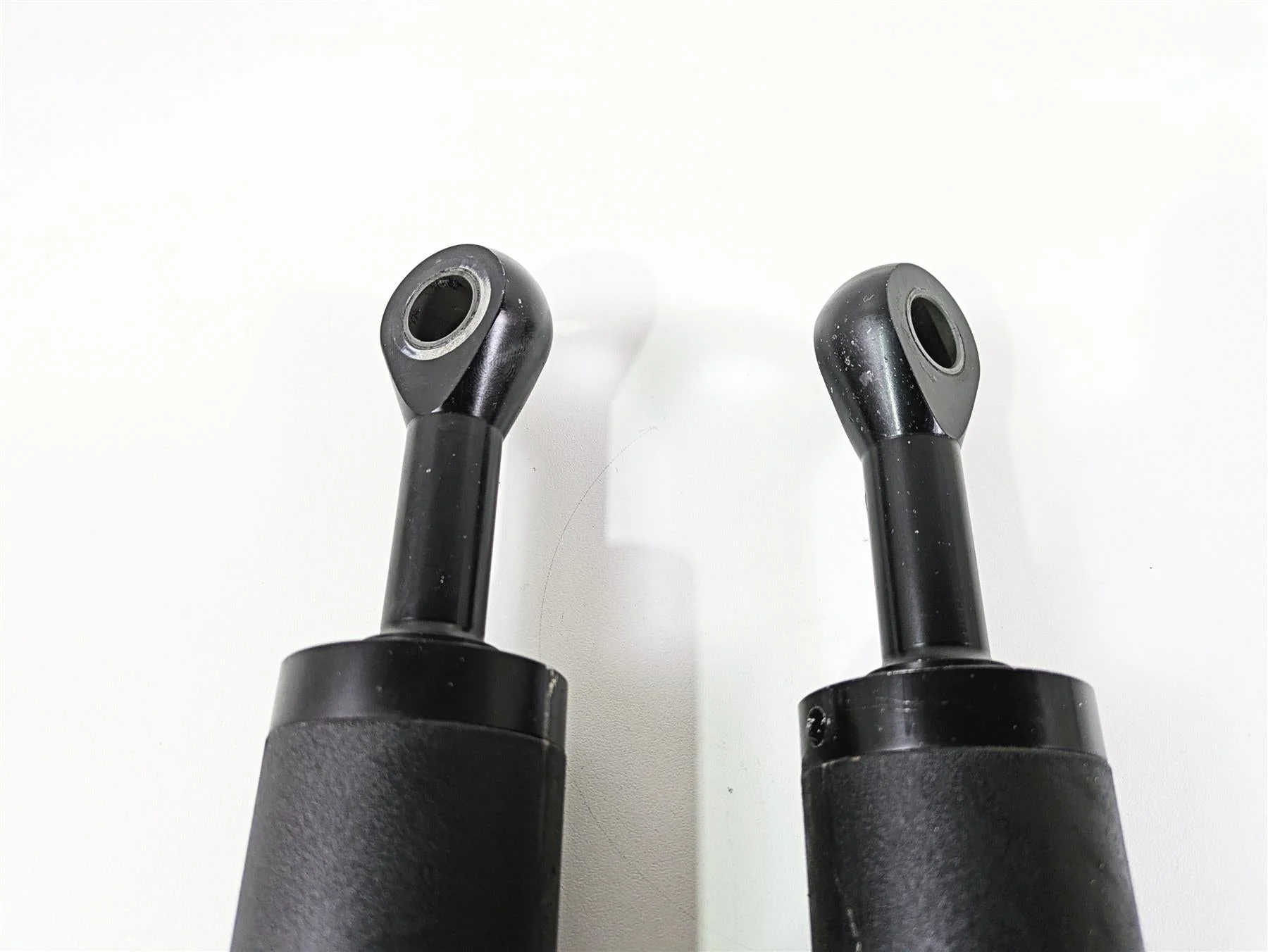 2004 Big Dog Chopper Performance Narrow Rear Adjustable Suspension Shocks - Image 7
