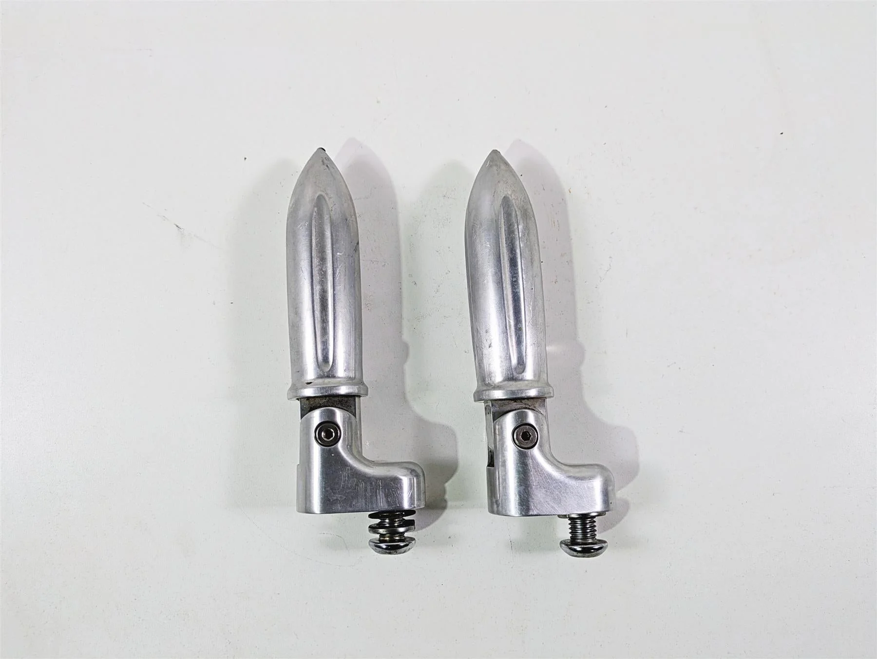 2004 Big Dog Chopper Rear Passenger Foot Peg Rest Set 163-000019-02 - Image 2