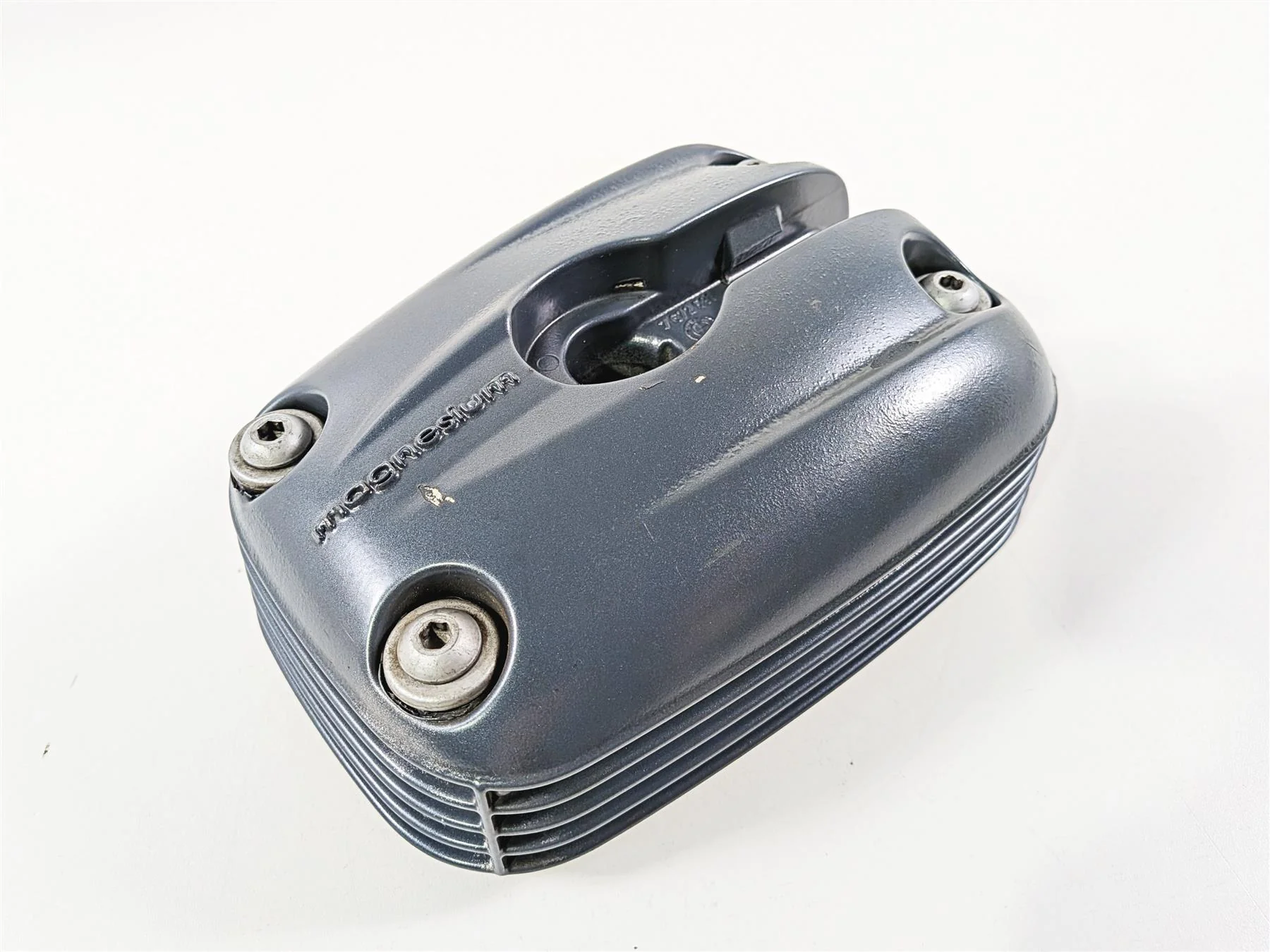2004 BMW R1150GS R21 Left Cylinder Head Valve Cover 11127672585 - Image 13