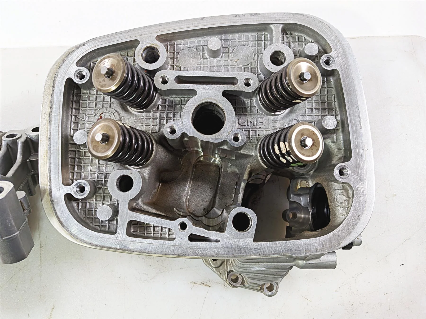 2004 BMW R1150GS R21 Left Cylinderhead Cylinder Head - Good Compression 7670533 - Image 10