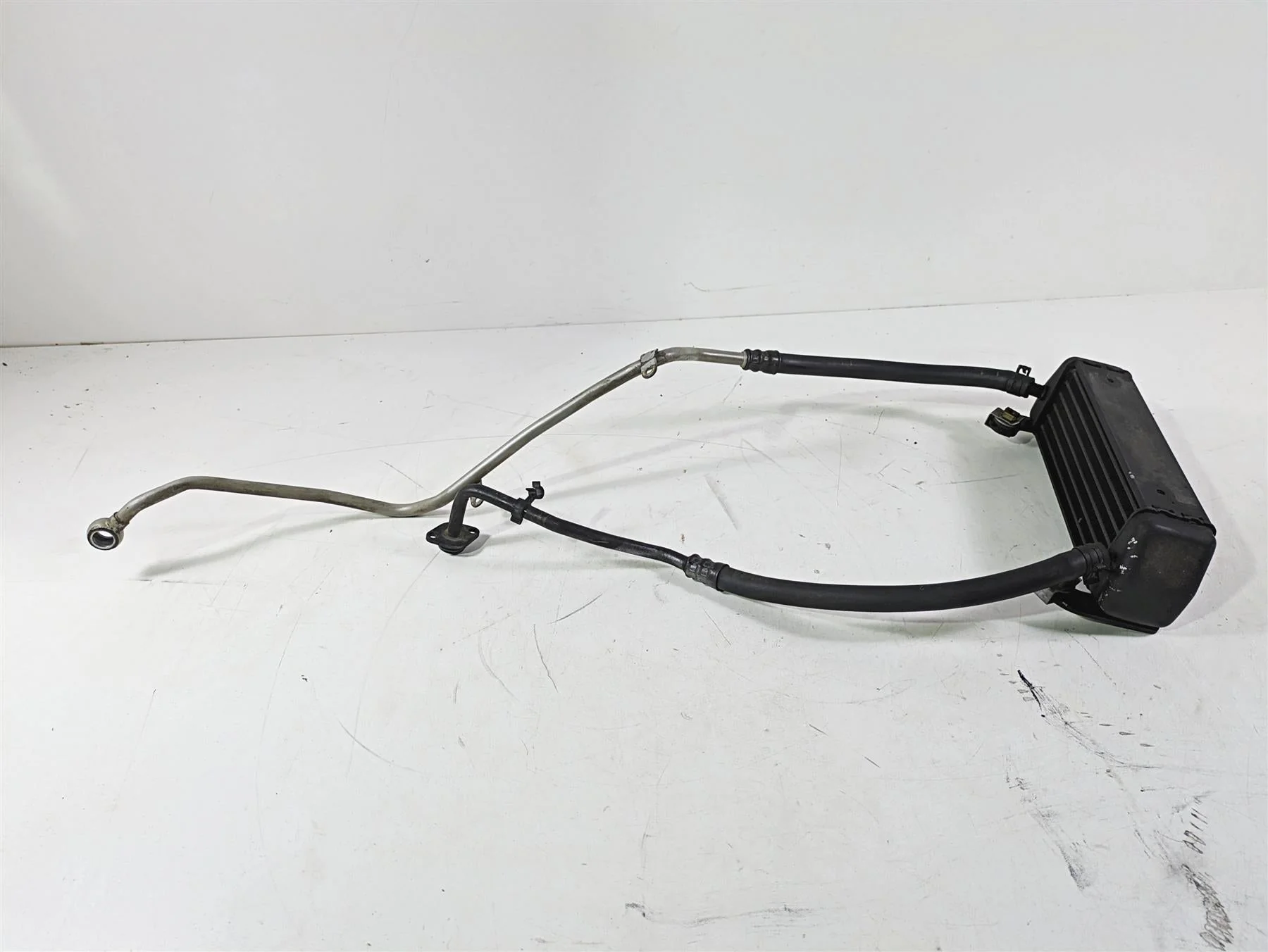 2004 BMW R1150GS R21 Oil Cooler Radiator & Lines 17211342924 - Image 3
